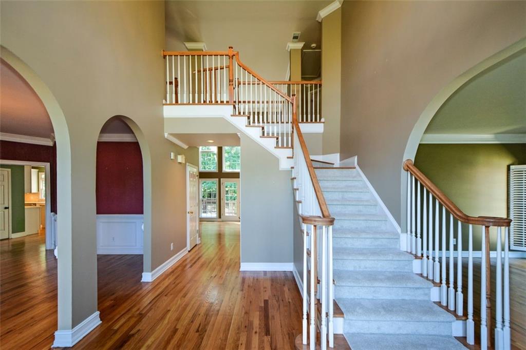 Alpharetta, Georgia, 30022, United States, 5 Bedrooms Bedrooms, ,5 BathroomsBathrooms,Residential,For Sale,2002154