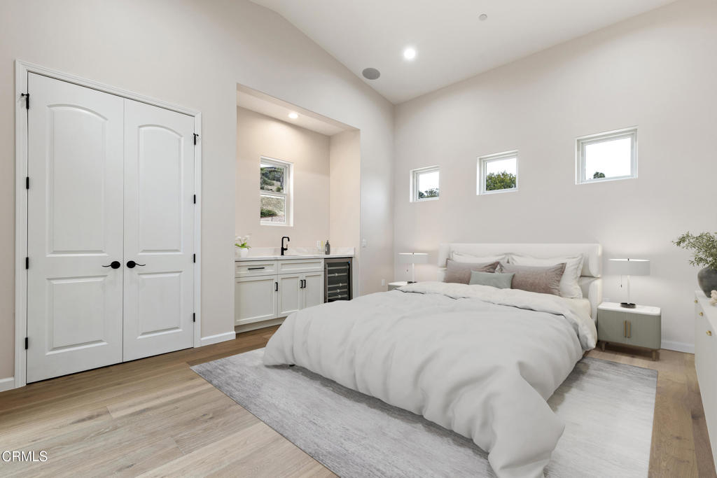 Ventura, California, 93003, United States, 4 Bedrooms Bedrooms, ,4 BathroomsBathrooms,Residential,For Sale,1912108