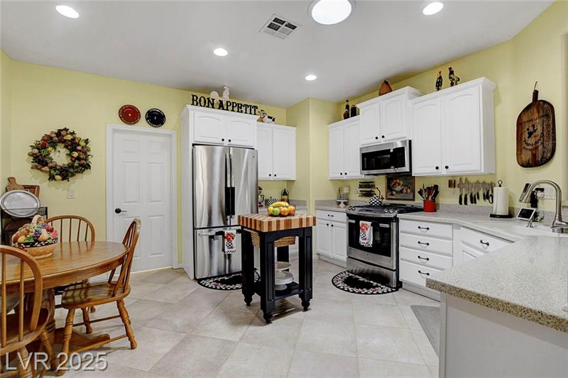 Las Vegas, Nevada, 89138, United States, 3 Bedrooms Bedrooms, ,1 BathroomBathrooms,Residential,For Sale,1861755