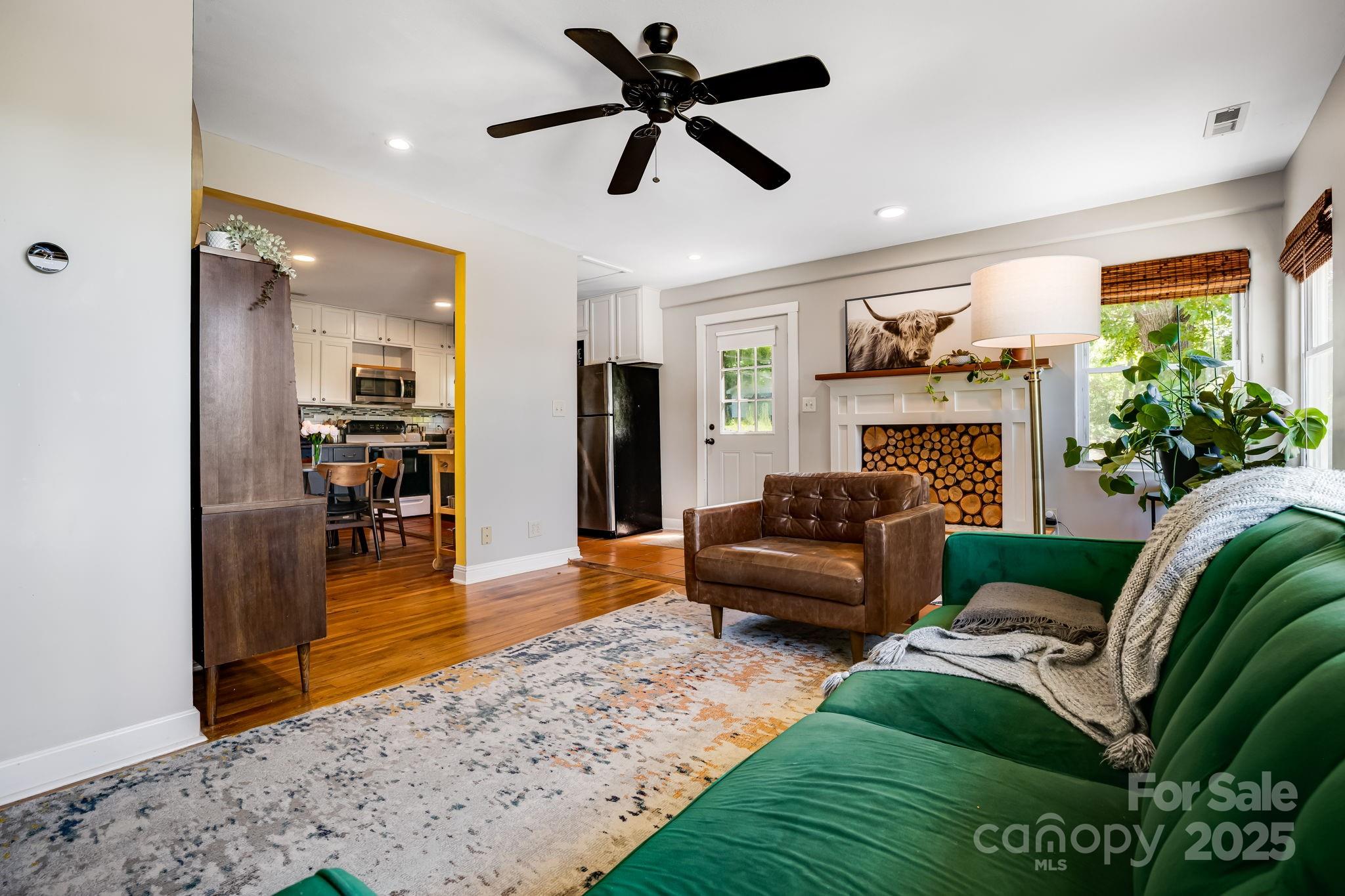 Asheville, North Carolina, 28804, United States, 4 Bedrooms Bedrooms, ,2 BathroomsBathrooms,Residential,For Sale,1944815