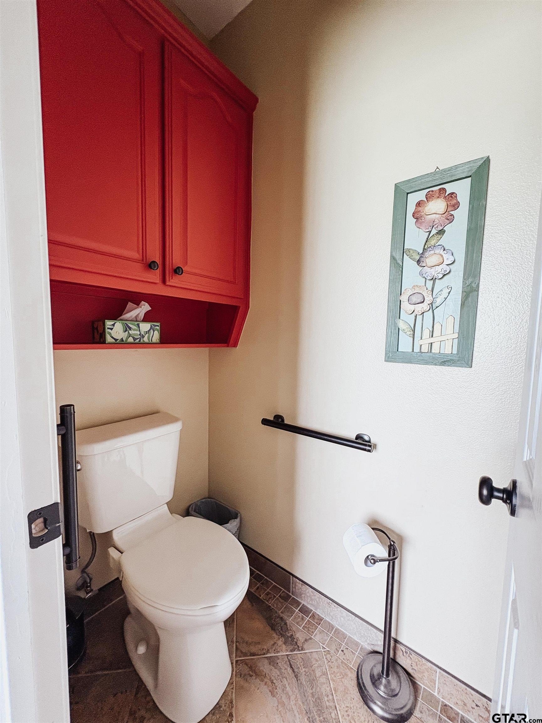 Pittsburg, Texas, 75686, United States, 4 Bedrooms Bedrooms, ,3 BathroomsBathrooms,Residential,For Sale,1900555