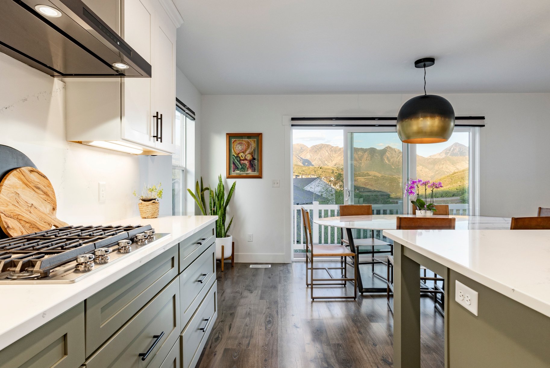  Walkout Rambler with Timpanogos & Lone Peak Views and Close Trail Access - 物件實景