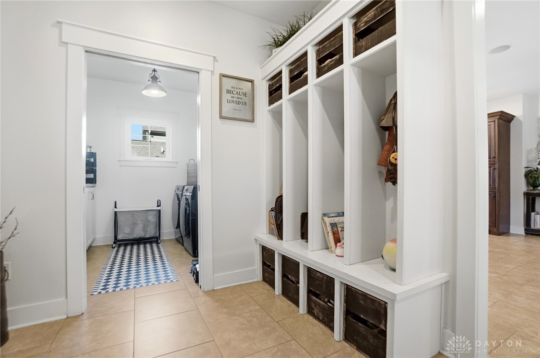 Oakwood, Ohio, 45409, United States, 3 Bedrooms Bedrooms, ,3 BathroomsBathrooms,Residential,For Sale,1991510