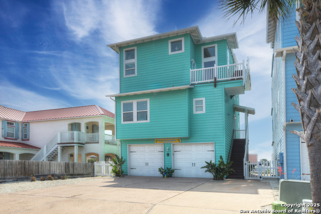 Port Aransas, Texas, 78373, United States, 4 Bedrooms Bedrooms, ,4 BathroomsBathrooms,Residential,For Sale,1839202