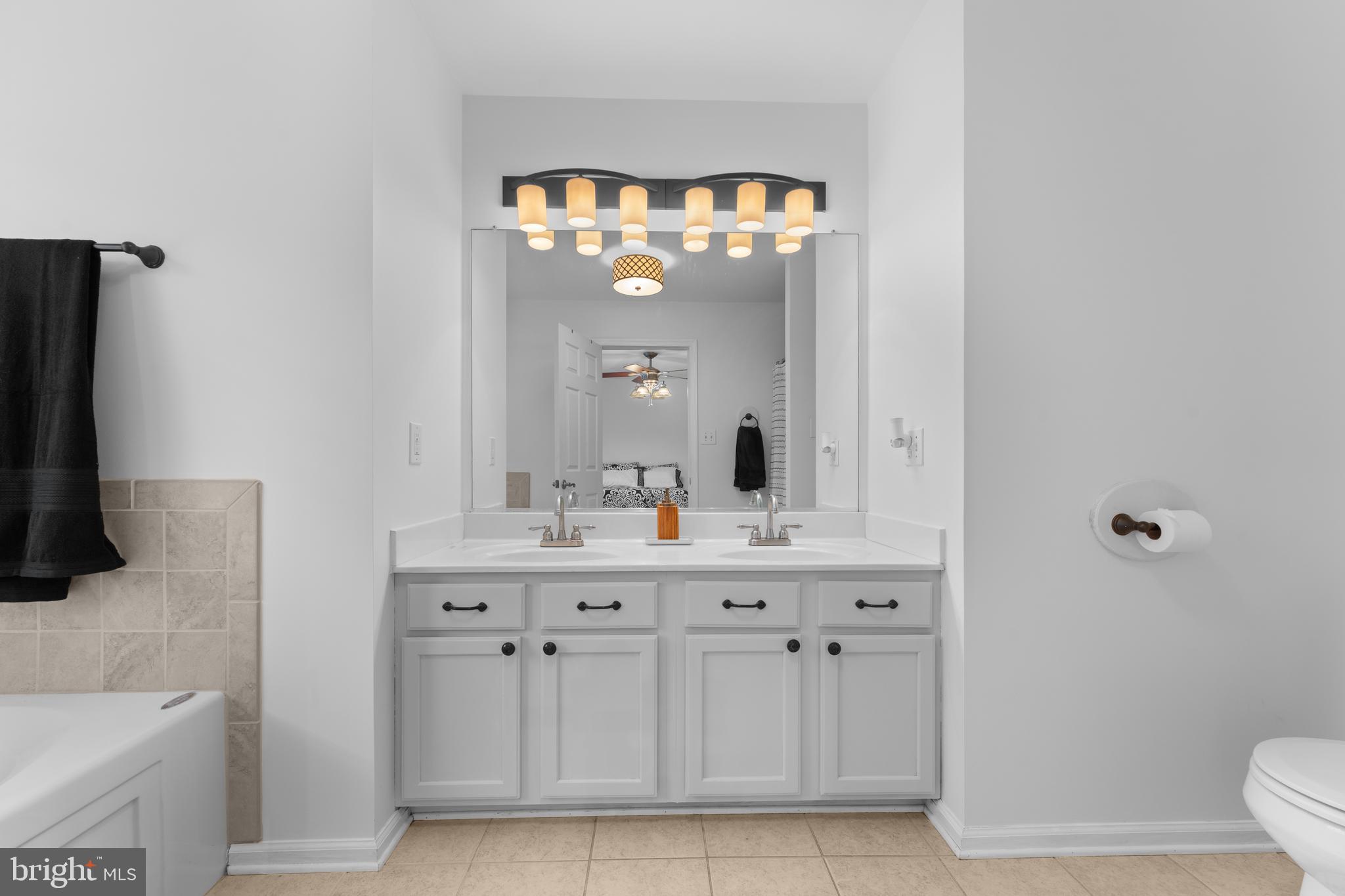 Locust Dale, Virginia, 22948, United States, 3 Bedrooms Bedrooms, ,4 BathroomsBathrooms,Residential,For Sale,1996627