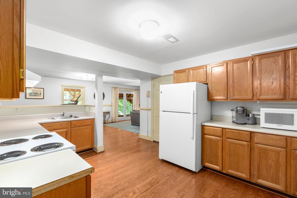 Fredericksburg, Virginia, 22407, United States, 4 Bedrooms Bedrooms, ,4 BathroomsBathrooms,Residential,For Sale,1849962