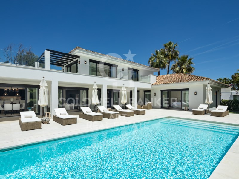 Marbella, Andalusia, ES, 5 Bedrooms Bedrooms, ,5 BathroomsBathrooms,Residential,For Sale,1760683
