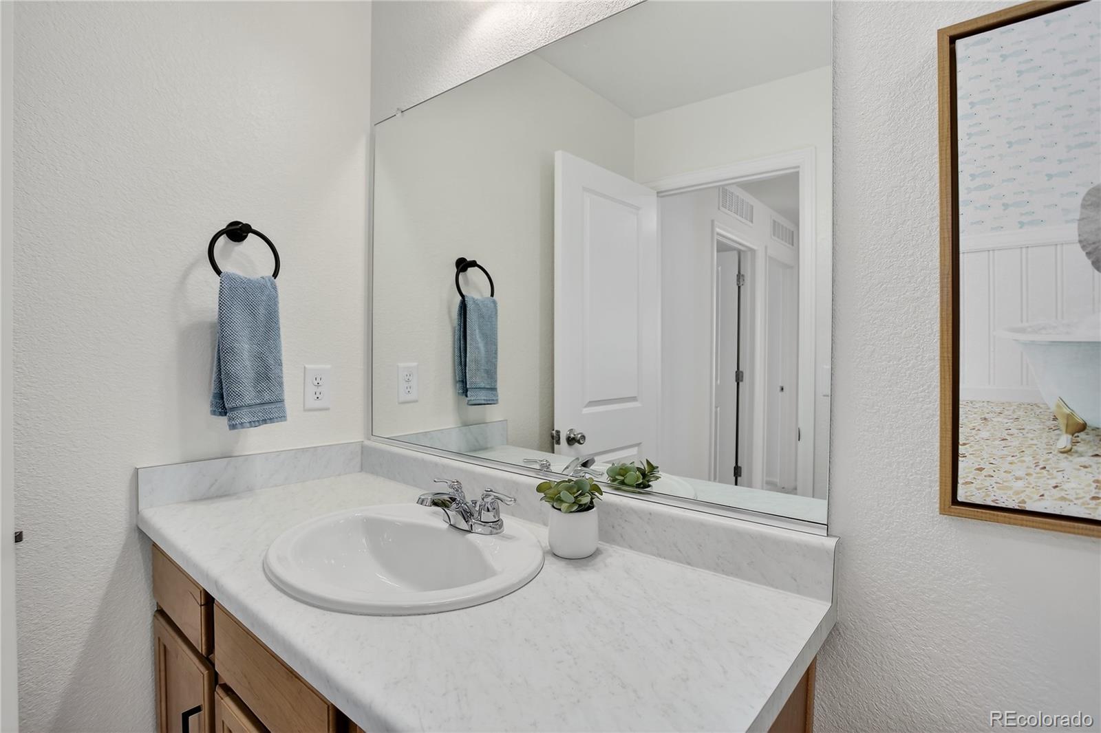 Longmont, Colorado, 80504, United States, 3 Bedrooms Bedrooms, ,2 BathroomsBathrooms,Residential,For Sale,1950187