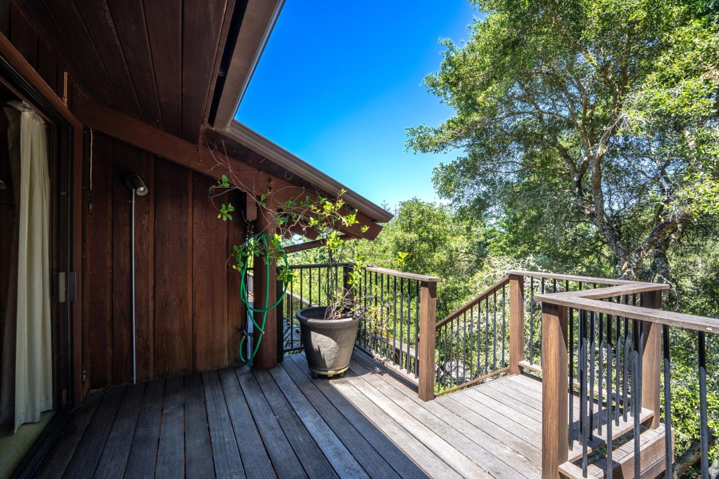 Woodside, California, 94062, United States, 3 Bedrooms Bedrooms, ,4 BathroomsBathrooms,Residential,For Sale,1848969