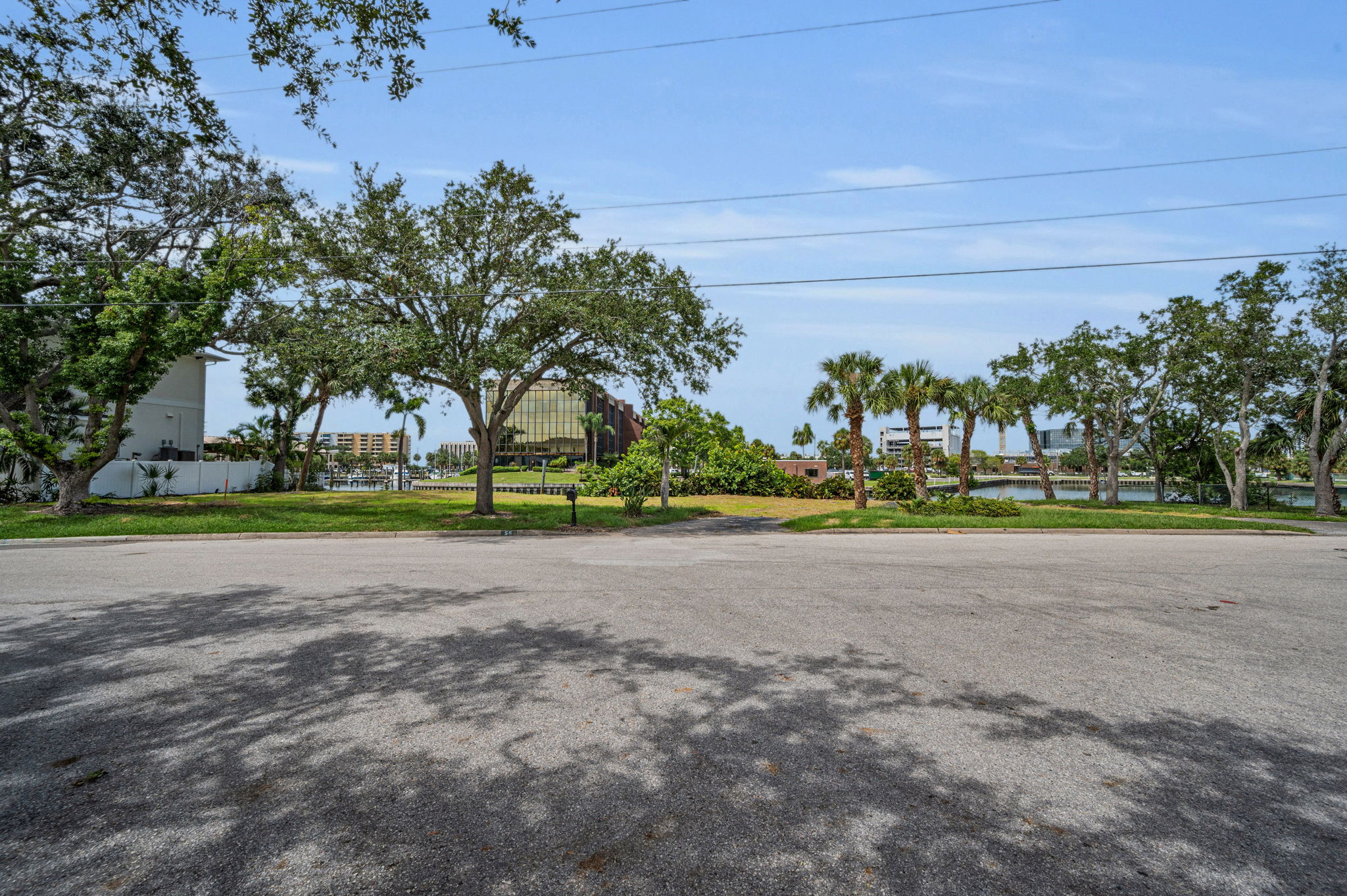 Tampa, Florida, 33609, United States, ,Land,For Sale,1976610