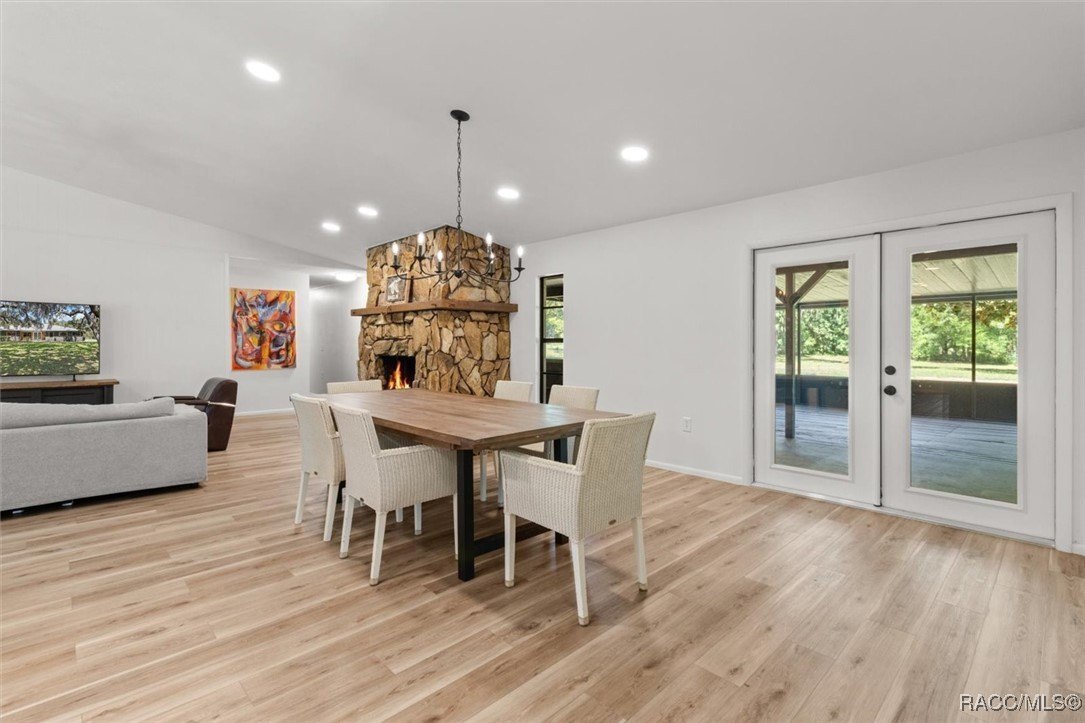 Hernando, Florida, 34442, United States, 5 Bedrooms Bedrooms, ,3 BathroomsBathrooms,Residential,For Sale,1869727