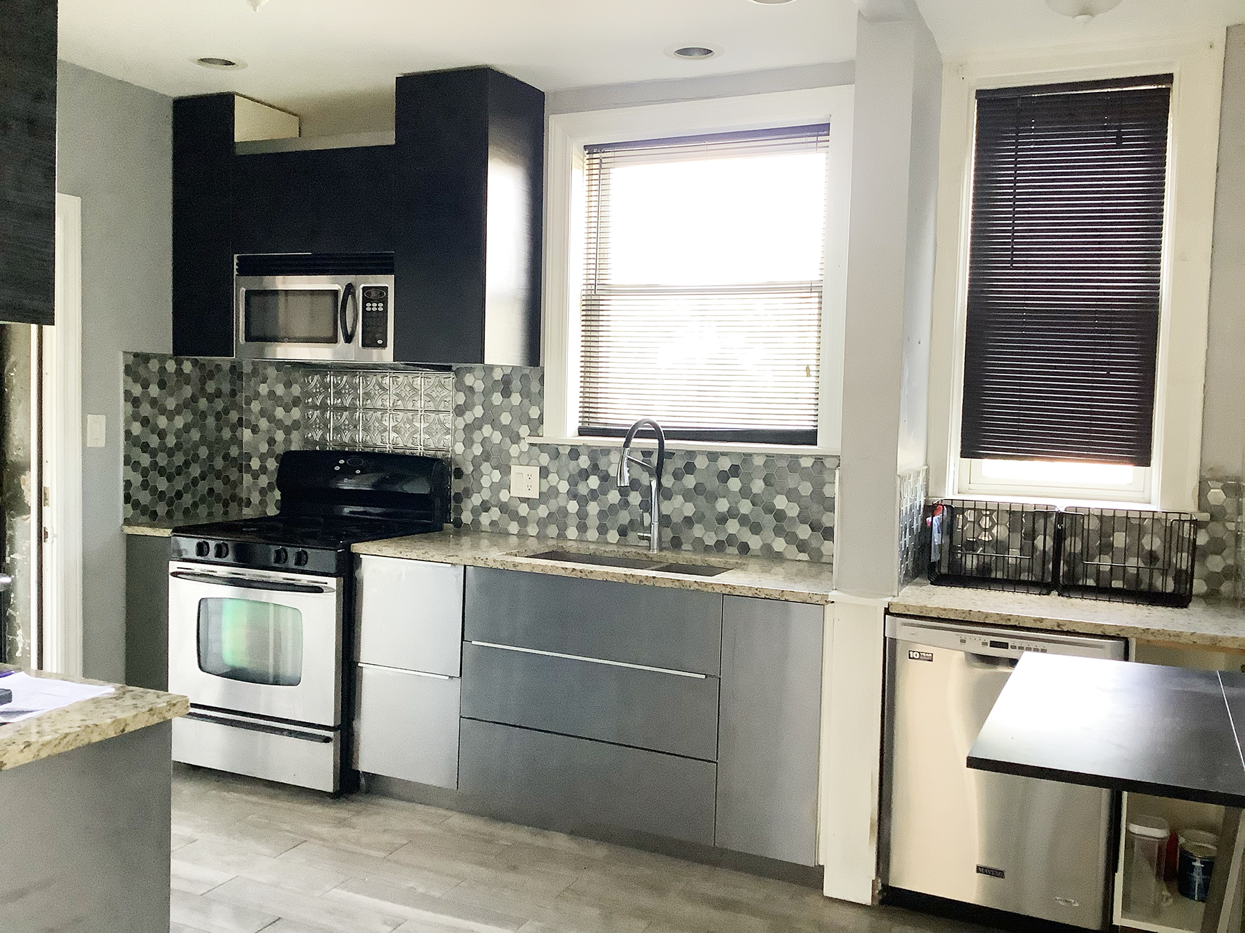 Chicago, Illinois, 60620, United States, 14 Bedrooms Bedrooms, ,4 BathroomsBathrooms,Residential,For Sale,1983159