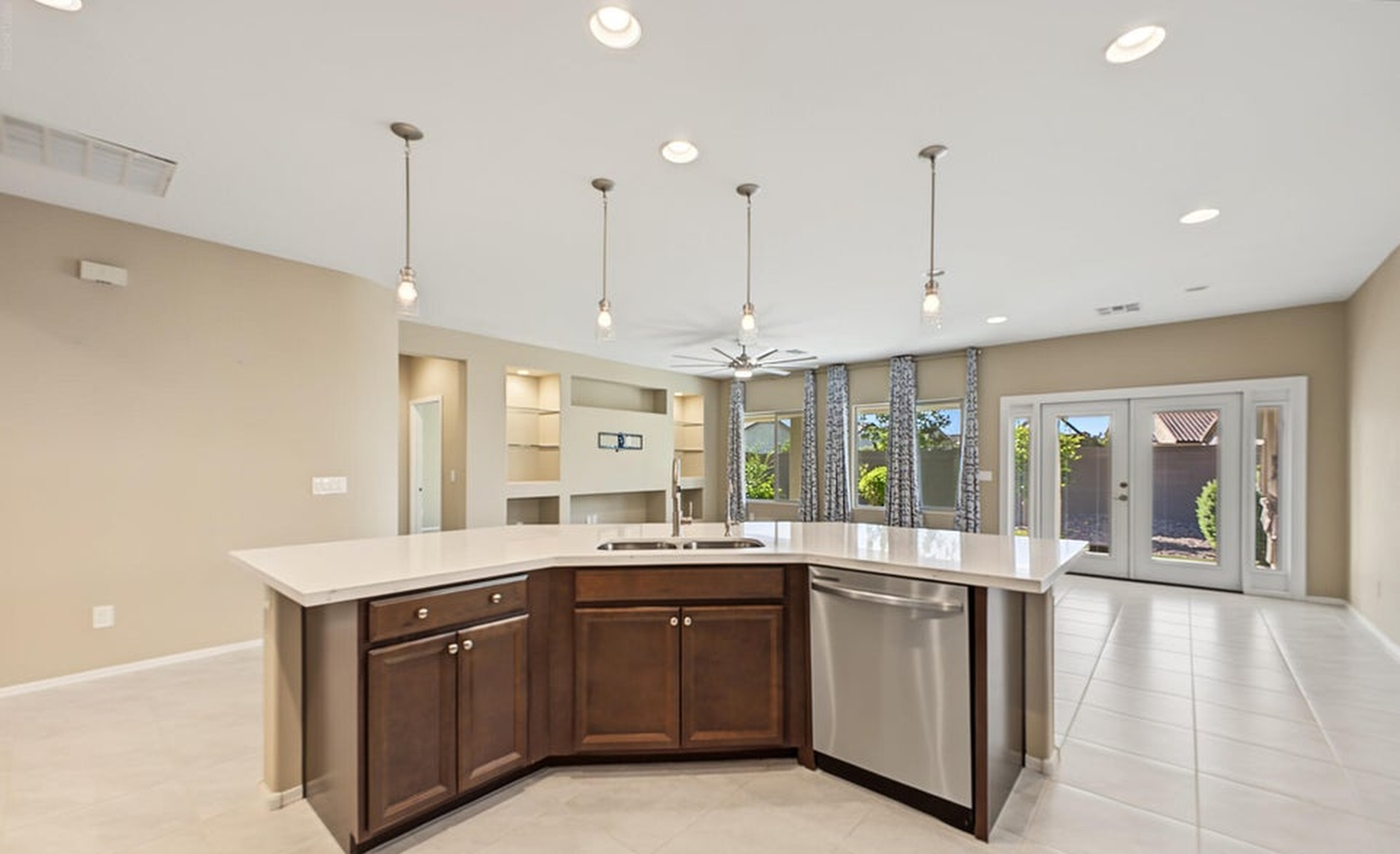  5453 W Saratoga Way  Florence, AZ - 物件實景