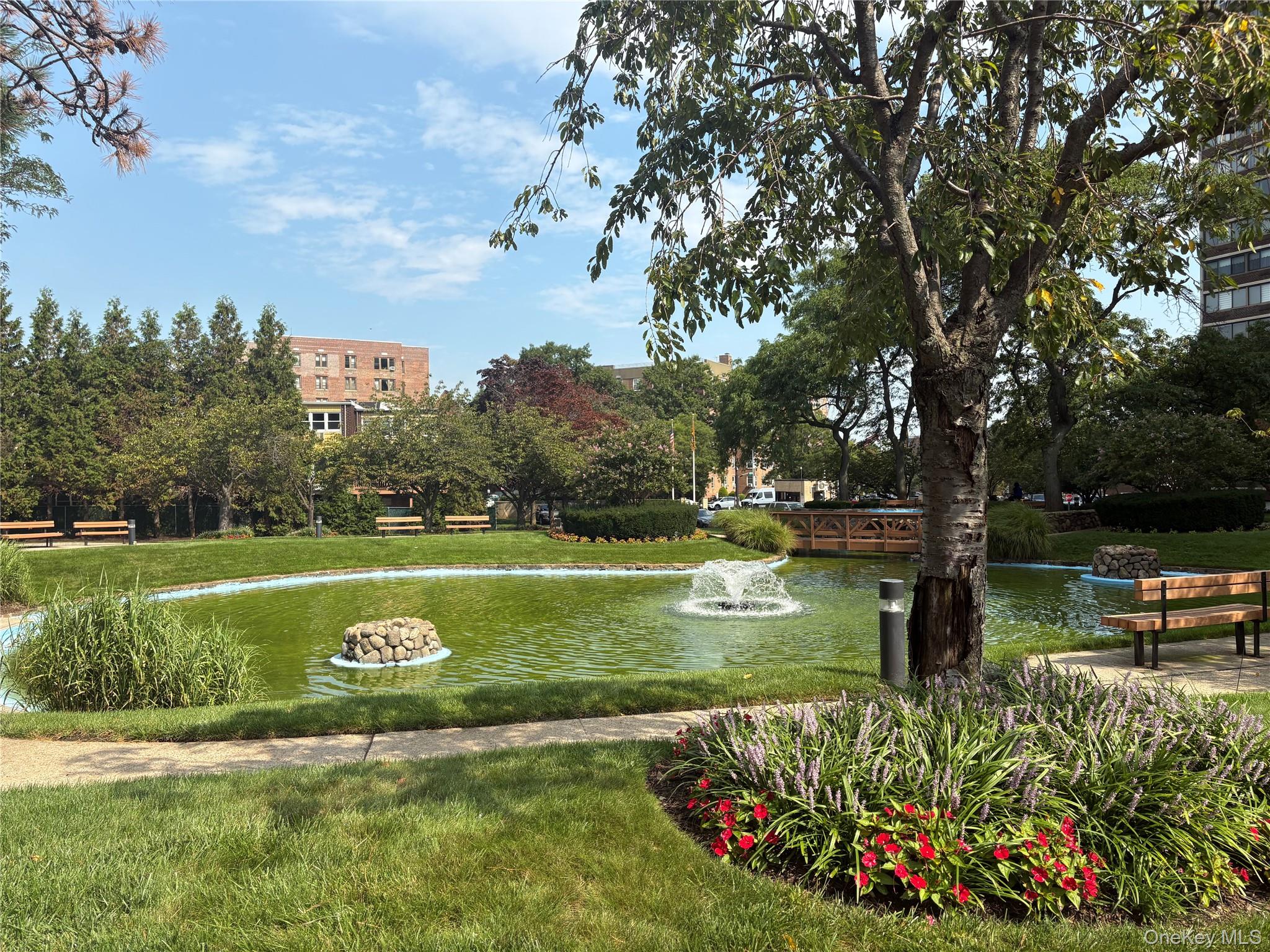 Bay Club Dr, Bayside, NY 11360