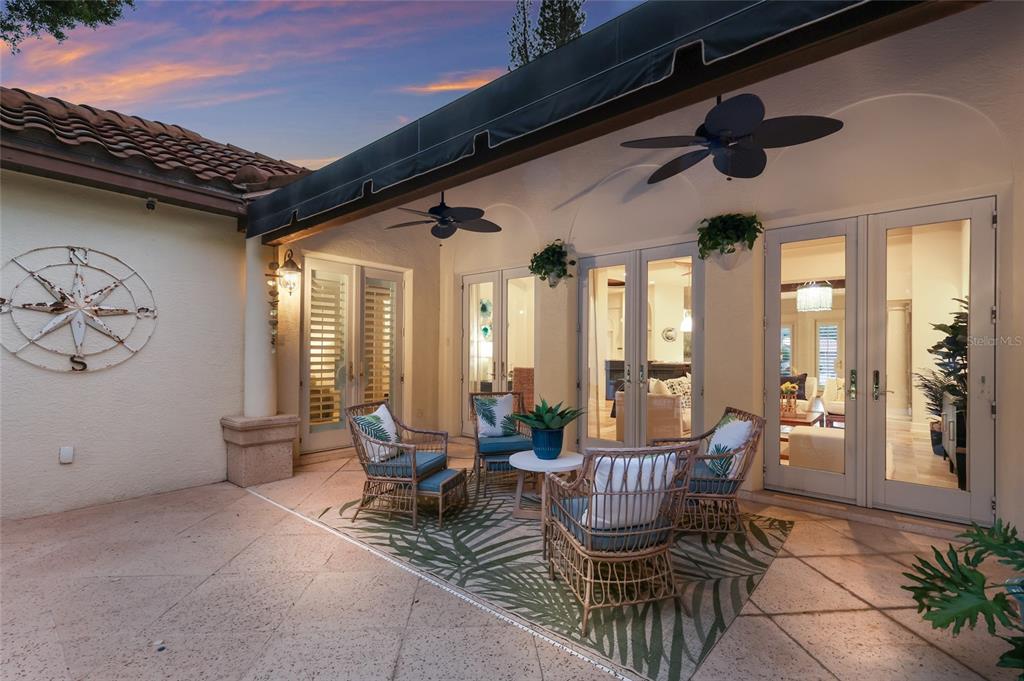 Sarasota, Florida, 34234, United States, 3 Bedrooms Bedrooms, ,3 BathroomsBathrooms,Residential,For Sale,1989538