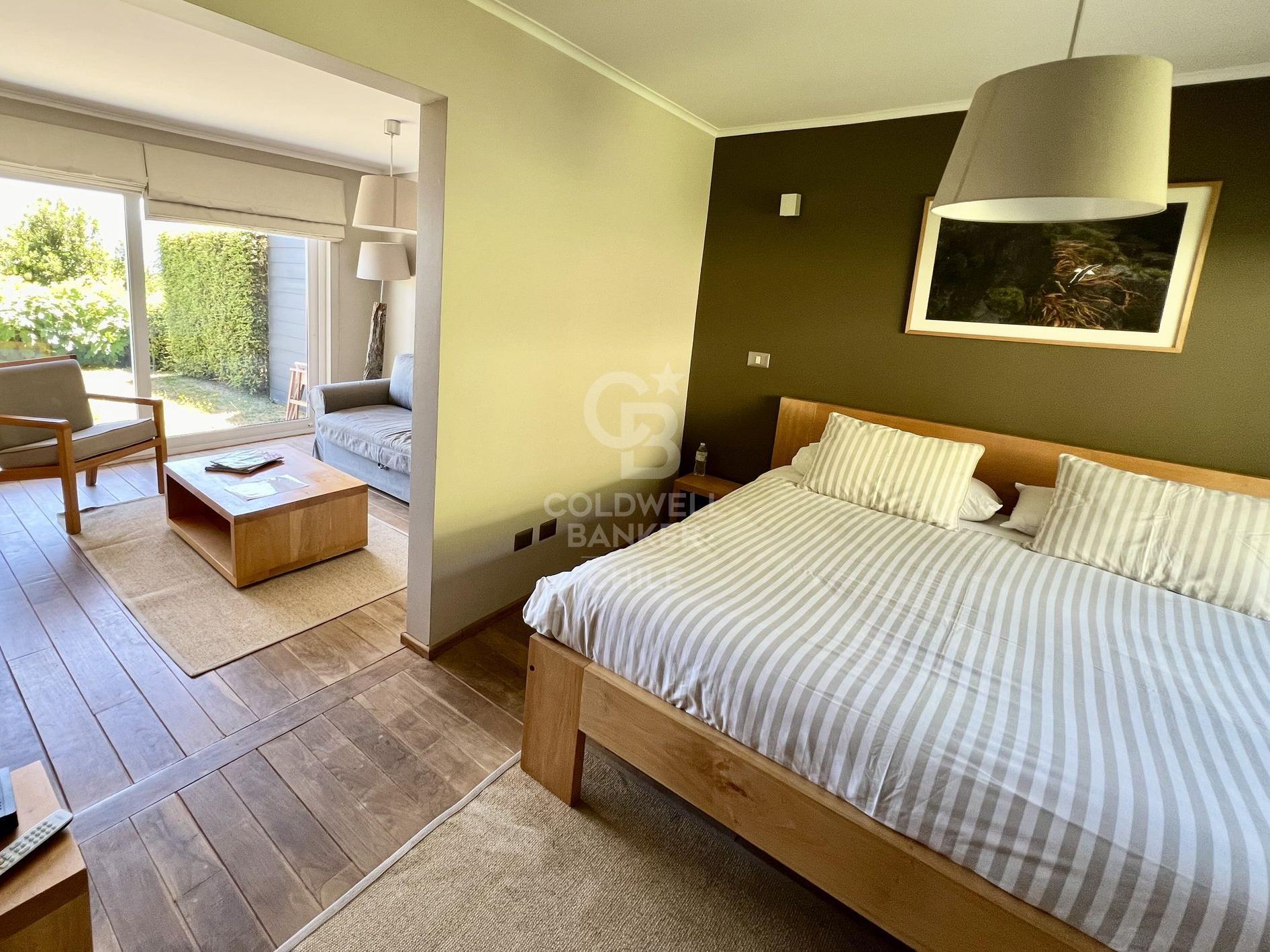 Pucón, Chile, 5 Bedrooms Bedrooms, ,5 BathroomsBathrooms,Residential,For Sale,1684687