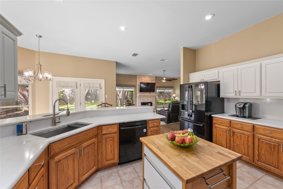Cedar Park, Texas, 78613, United States, 3 Bedrooms Bedrooms, ,3 BathroomsBathrooms,Residential,For Sale,1911672