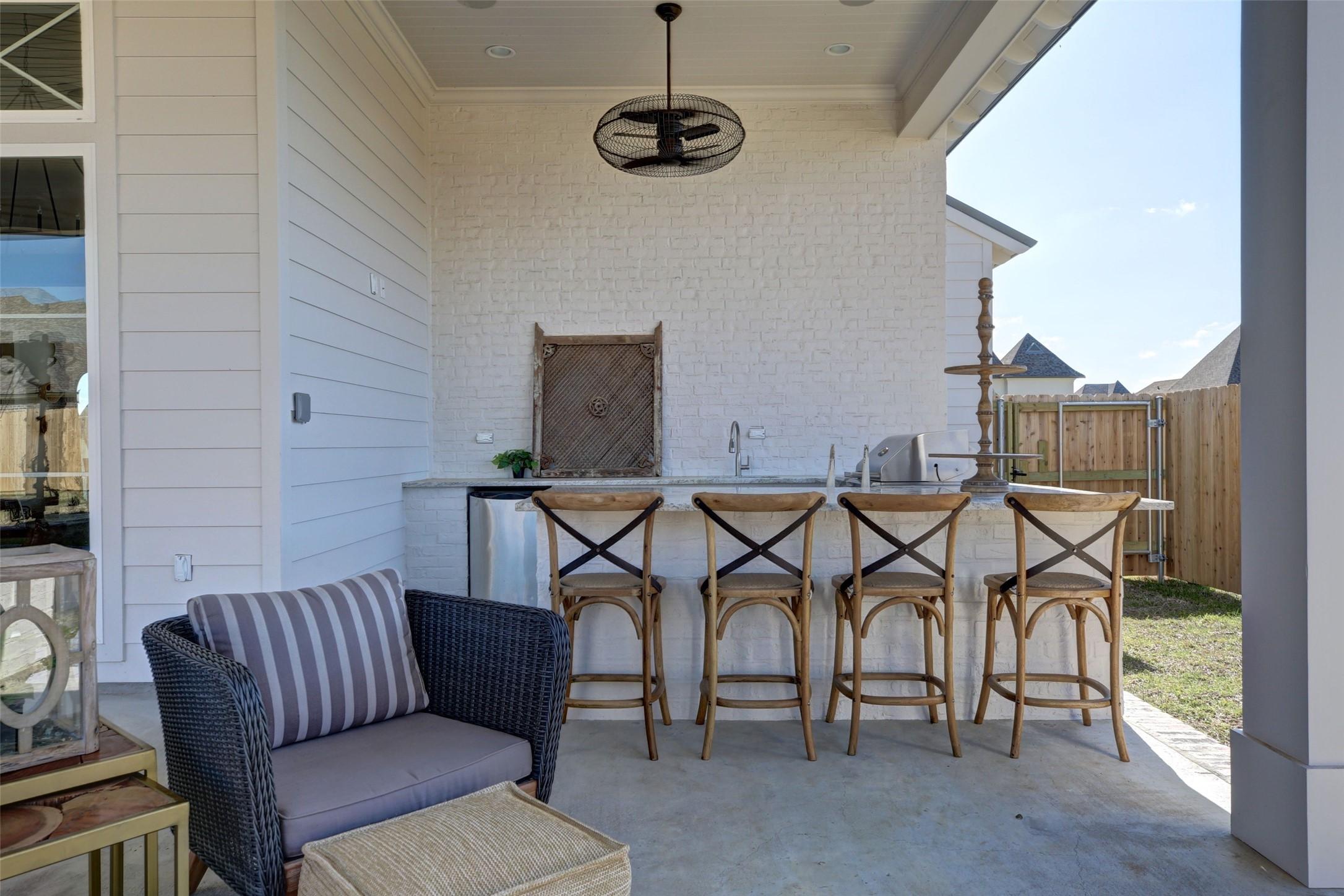 Shreveport, Louisiana, 71106, United States, 4 Bedrooms Bedrooms, ,4 BathroomsBathrooms,Residential,For Sale,1975373