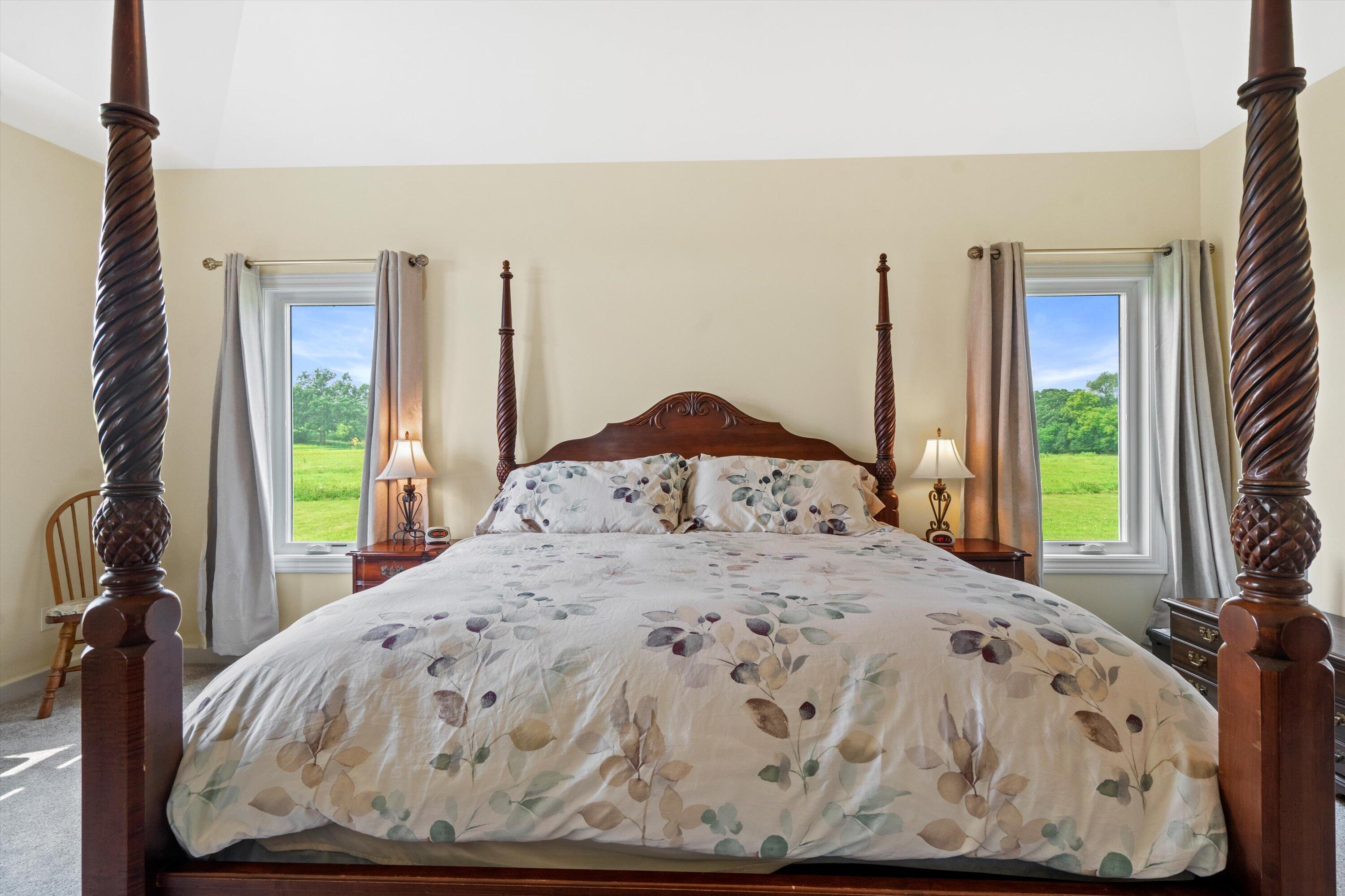 Bloomfield, Wisconsin, 53147, United States, 5 Bedrooms Bedrooms, ,3 BathroomsBathrooms,Residential,For Sale,1921596