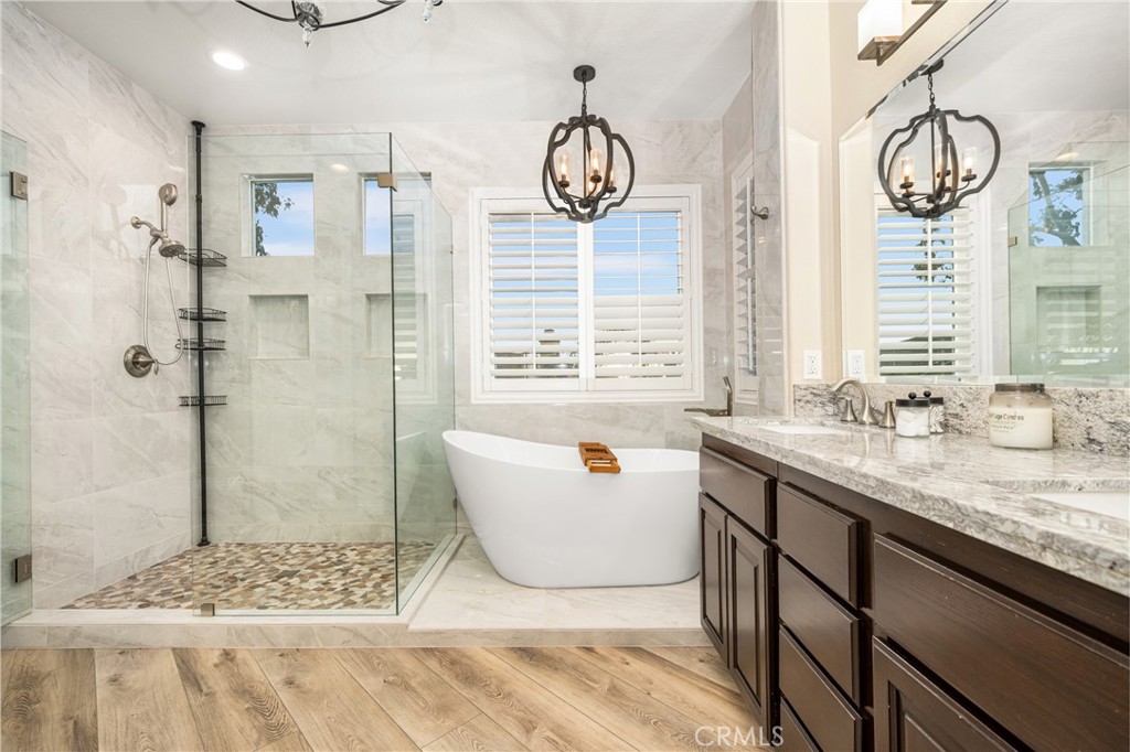 Lake Forest, California, 92610, United States, 6 Bedrooms Bedrooms, ,3 BathroomsBathrooms,Residential,For Sale,1850391