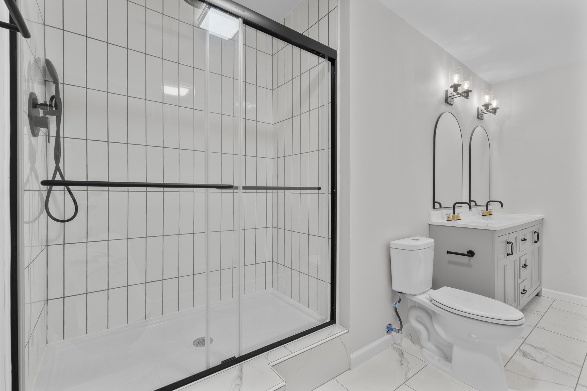 Newtown, Connecticut, 06482, United States, 4 Bedrooms Bedrooms, ,3 BathroomsBathrooms,Residential,For Sale,1991779