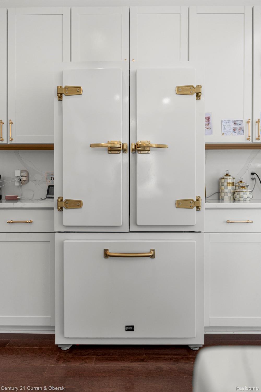 Van Buren Charter Township, Michigan, 48111, United States, 4 Bedrooms Bedrooms, ,3 BathroomsBathrooms,Residential,For Sale,1976116