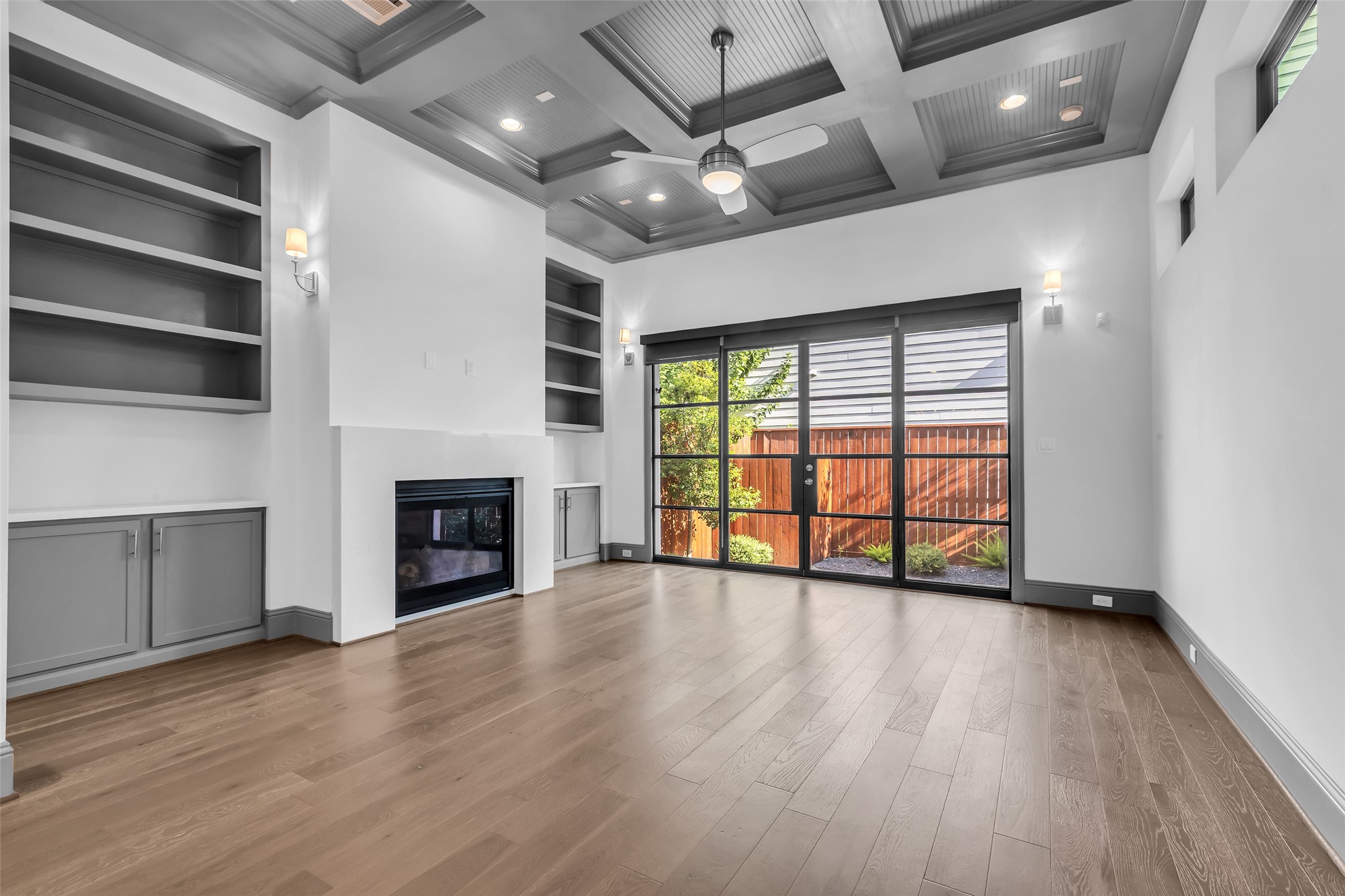 Houston, Texas, 77008, United States, 4 Bedrooms Bedrooms, ,4 BathroomsBathrooms,Residential,For Sale,1989556