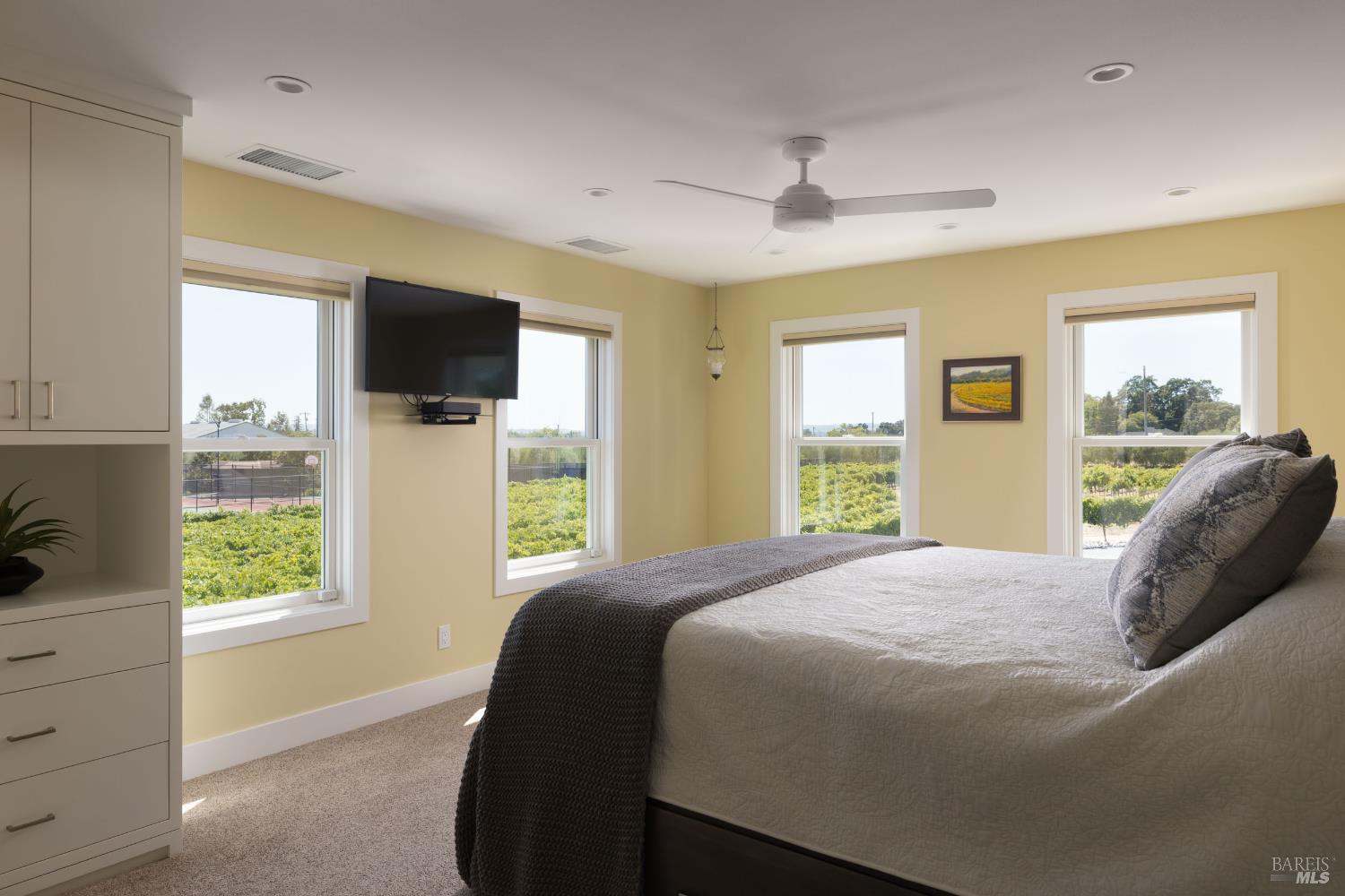 Santa Rosa, California, 95401, United States, 4 Bedrooms Bedrooms, ,4 BathroomsBathrooms,Residential,For Sale,1993093