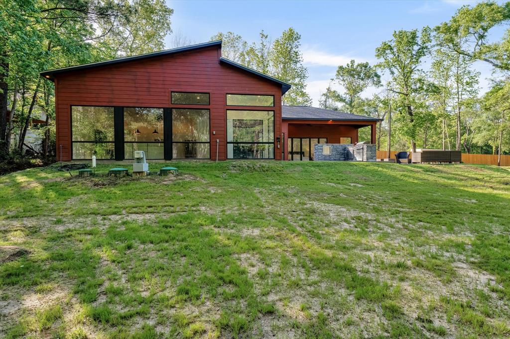 Conroe, Texas, 77303, United States, 3 Bedrooms Bedrooms, ,4 BathroomsBathrooms,Residential,For Sale,1976413