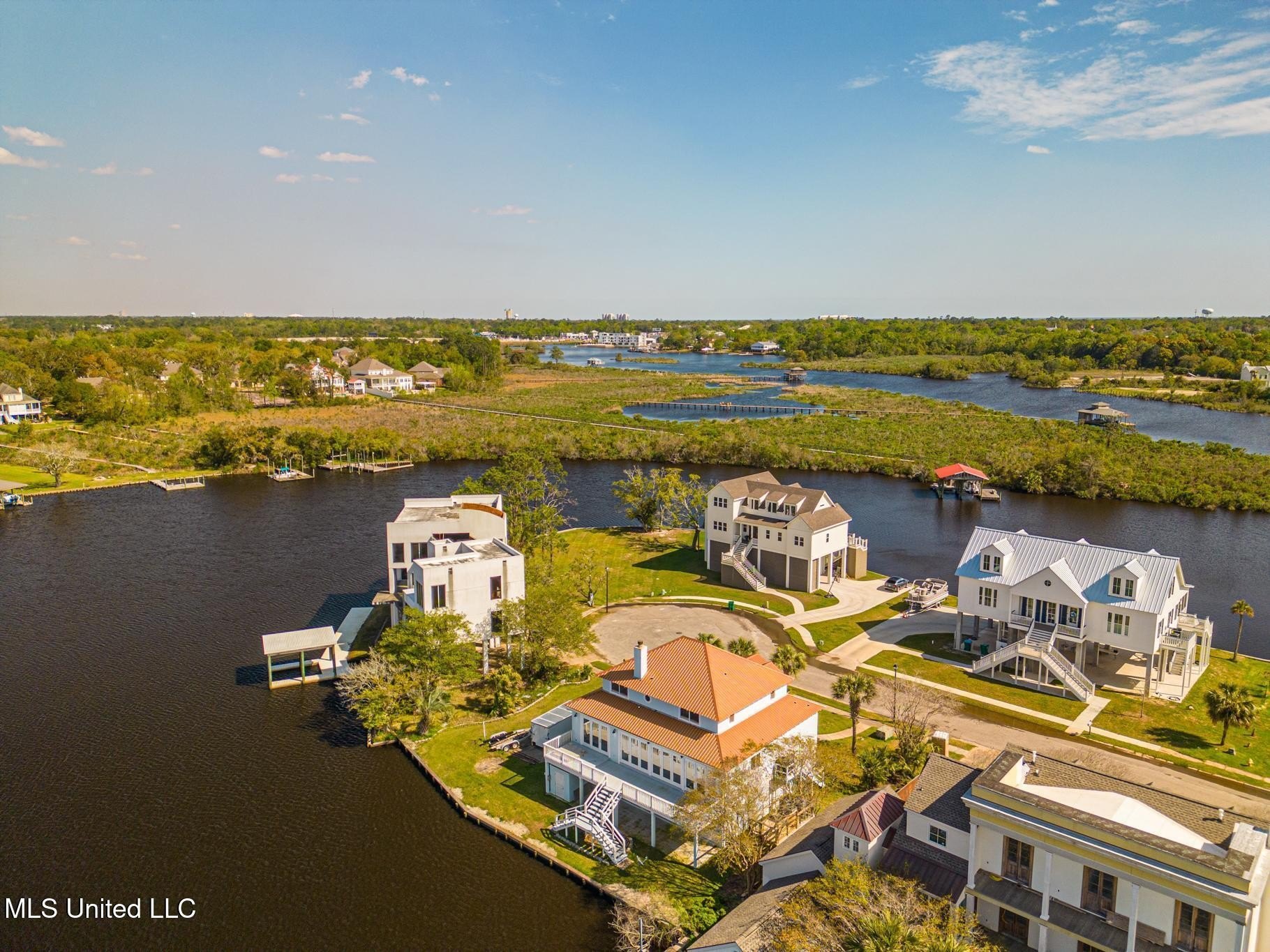 Gulfport, Mississippi, 39507, United States, 4 Bedrooms Bedrooms, ,3 BathroomsBathrooms,Residential,For Sale,1981808