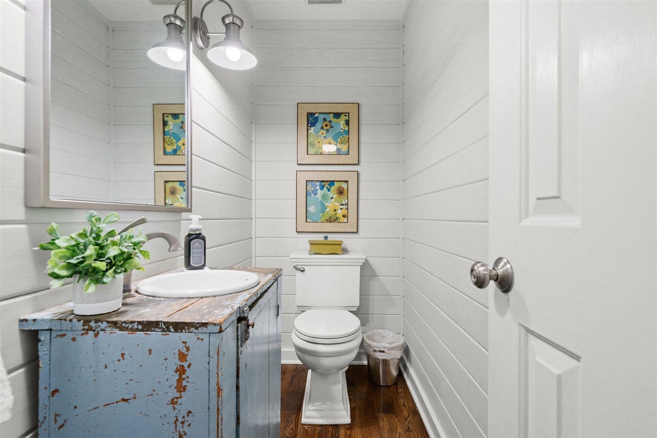 Bowling Green, Kentucky, 42103, United States, 4 Bedrooms Bedrooms, ,4 BathroomsBathrooms,Residential,For Sale,1907644