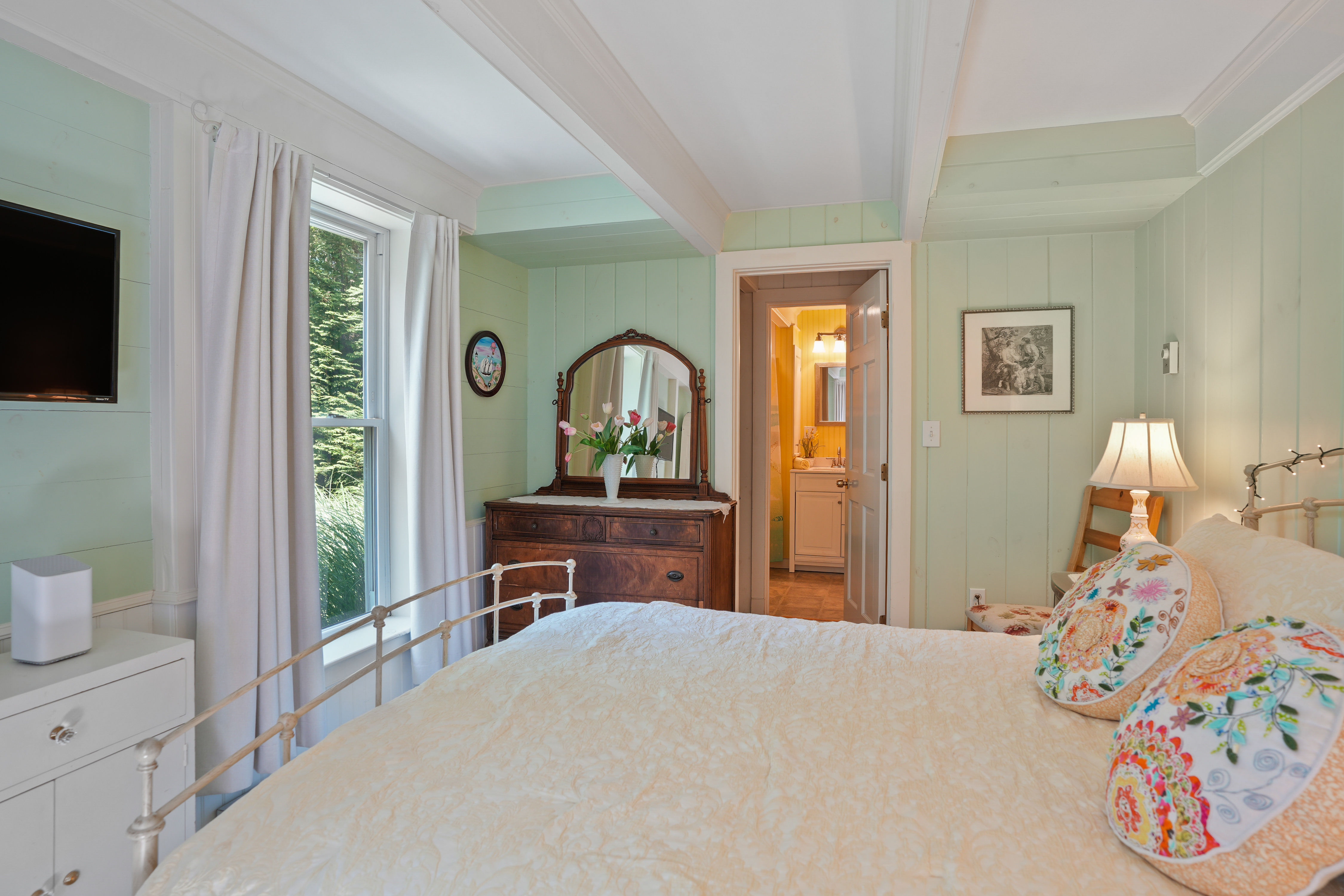  Versatile Edgartown Oasis with Home & Business Potential - 物件實景