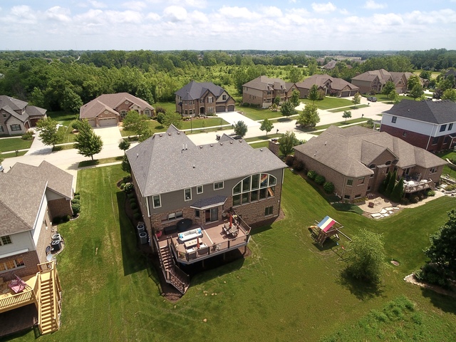 Mokena, Illinois, 60448, United States, 4 Bedrooms Bedrooms, ,3 BathroomsBathrooms,Residential,For Sale,1864687