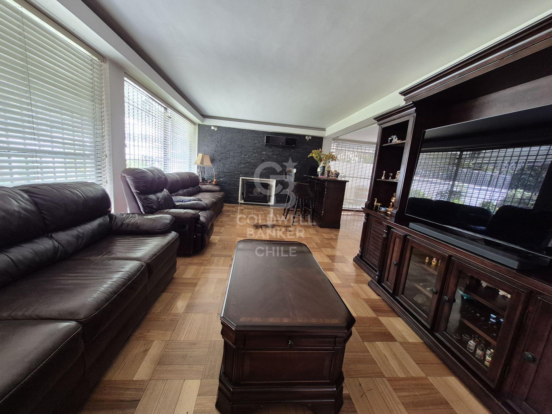 Providencia, Chile, 7 Bedrooms Bedrooms, ,4 BathroomsBathrooms,Residential,For Sale,1743964
