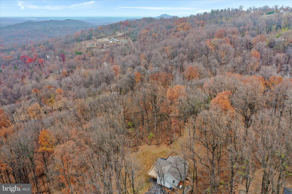 Front Royal, Virginia, 22630, United States, 3 Bedrooms Bedrooms, ,3 BathroomsBathrooms,Residential,For Sale,1996809