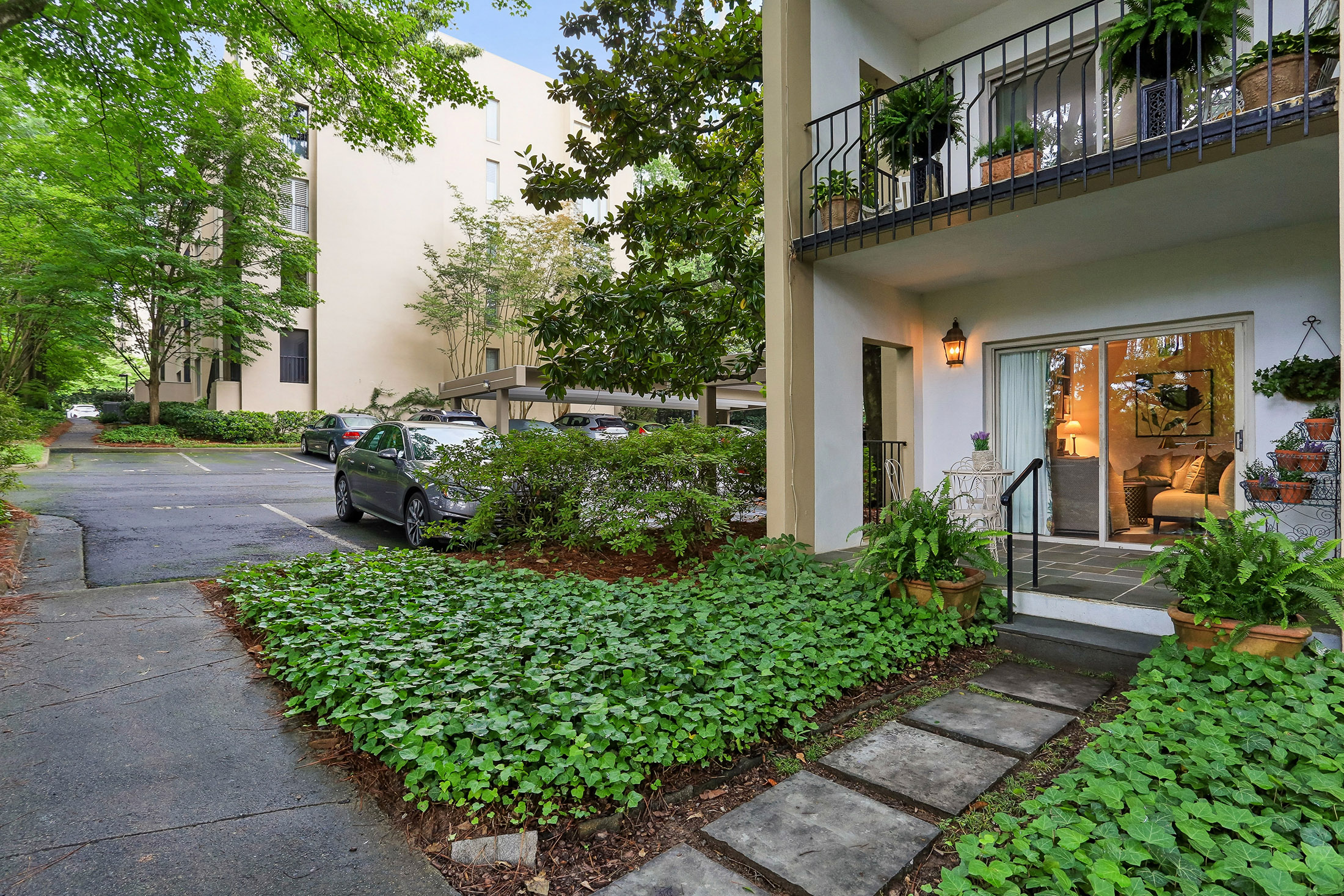  A True Buckhead Jewel - 物件實景