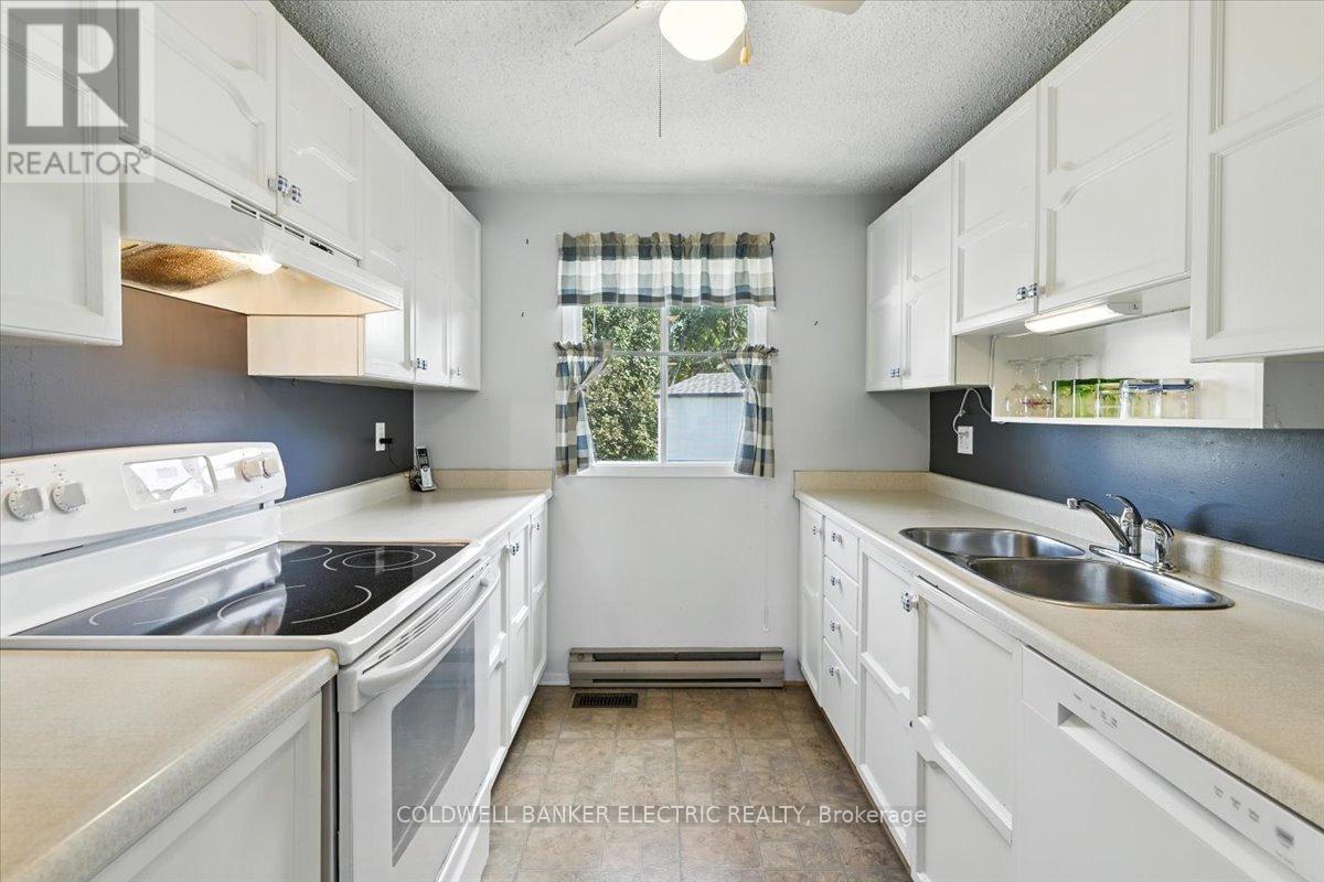 CLARINGTON (NEWCASTLE), Ontario, L1B 1A8, CA, 2 Bedrooms Bedrooms, ,1 BathroomBathrooms,Residential,For Sale,1891909