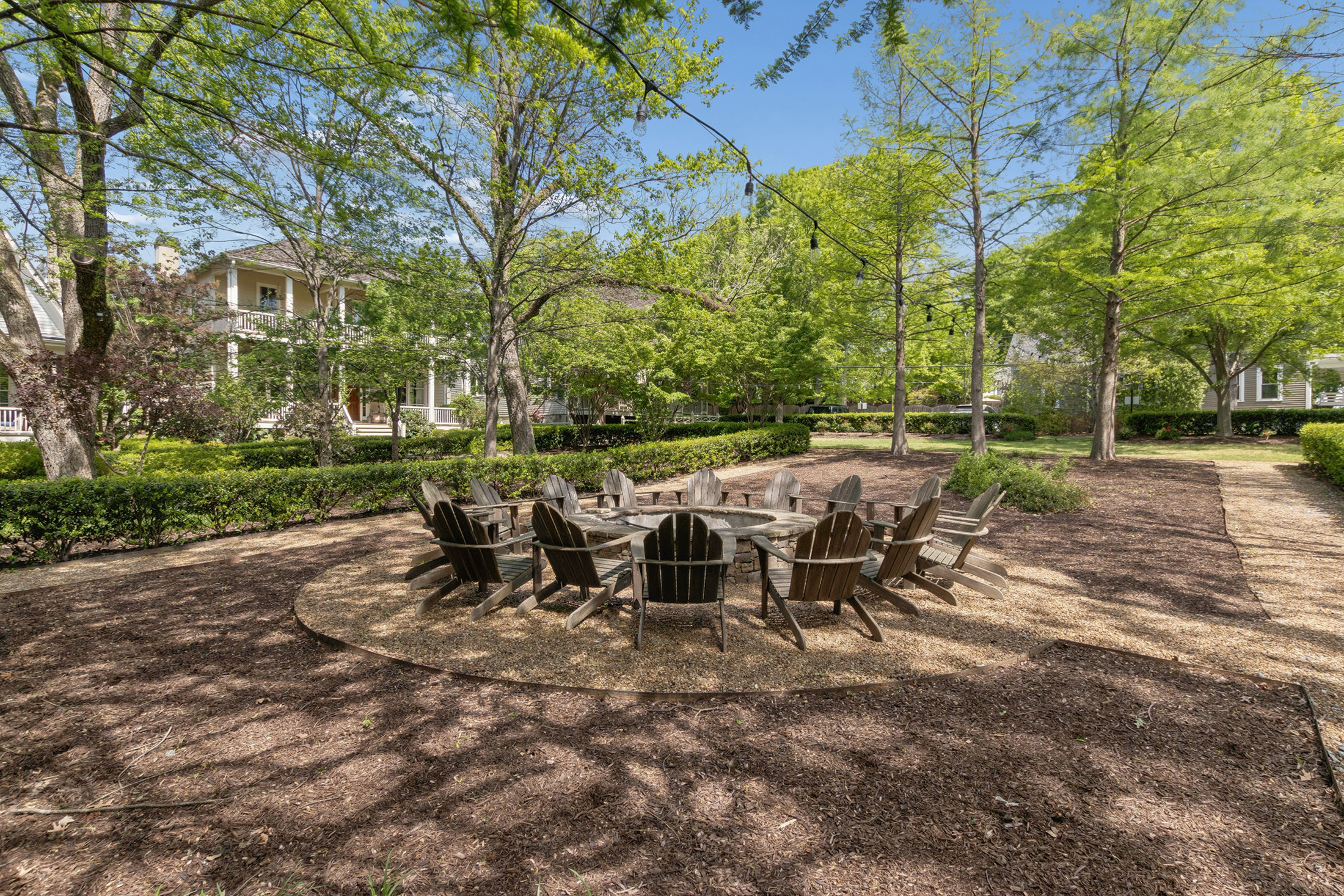  Charming Cape Cod Cottage Style Townhome - 物件實景