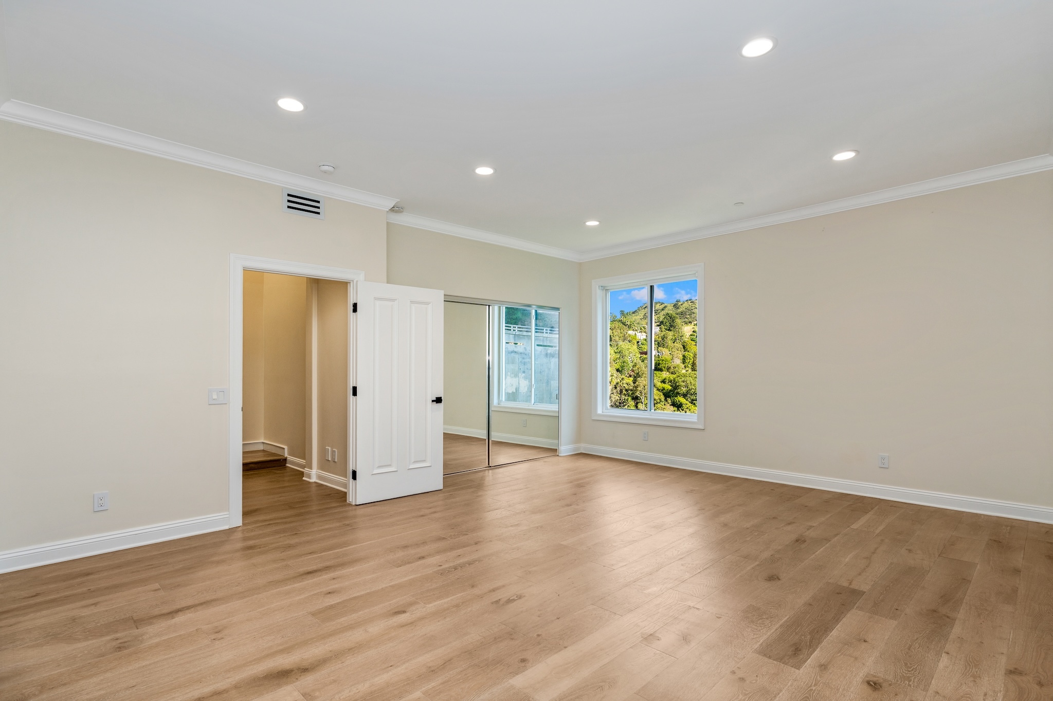  8041 Bulwer Dr - 物件實景