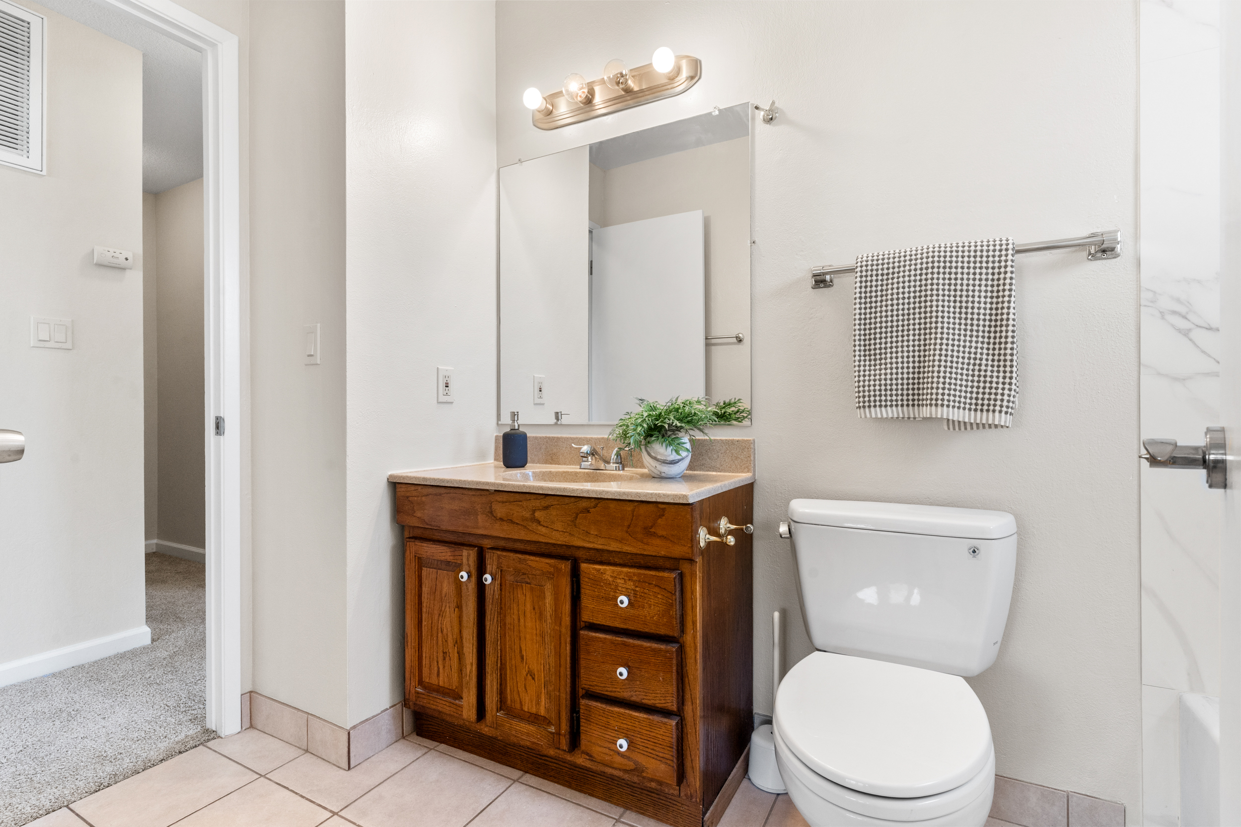  2235 Kingstree Lane, Rancho Cordova, CA 95670 - 物件實景