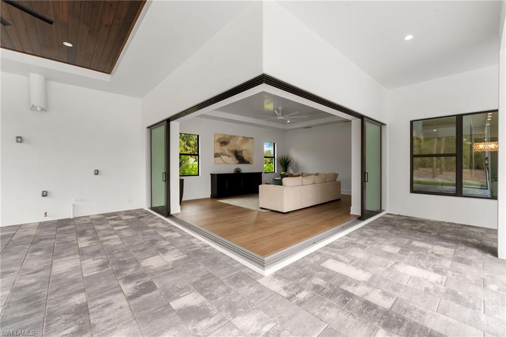 Naples, Florida, 34105, United States, 4 Bedrooms Bedrooms, ,5 BathroomsBathrooms,Residential,For Sale,1991548