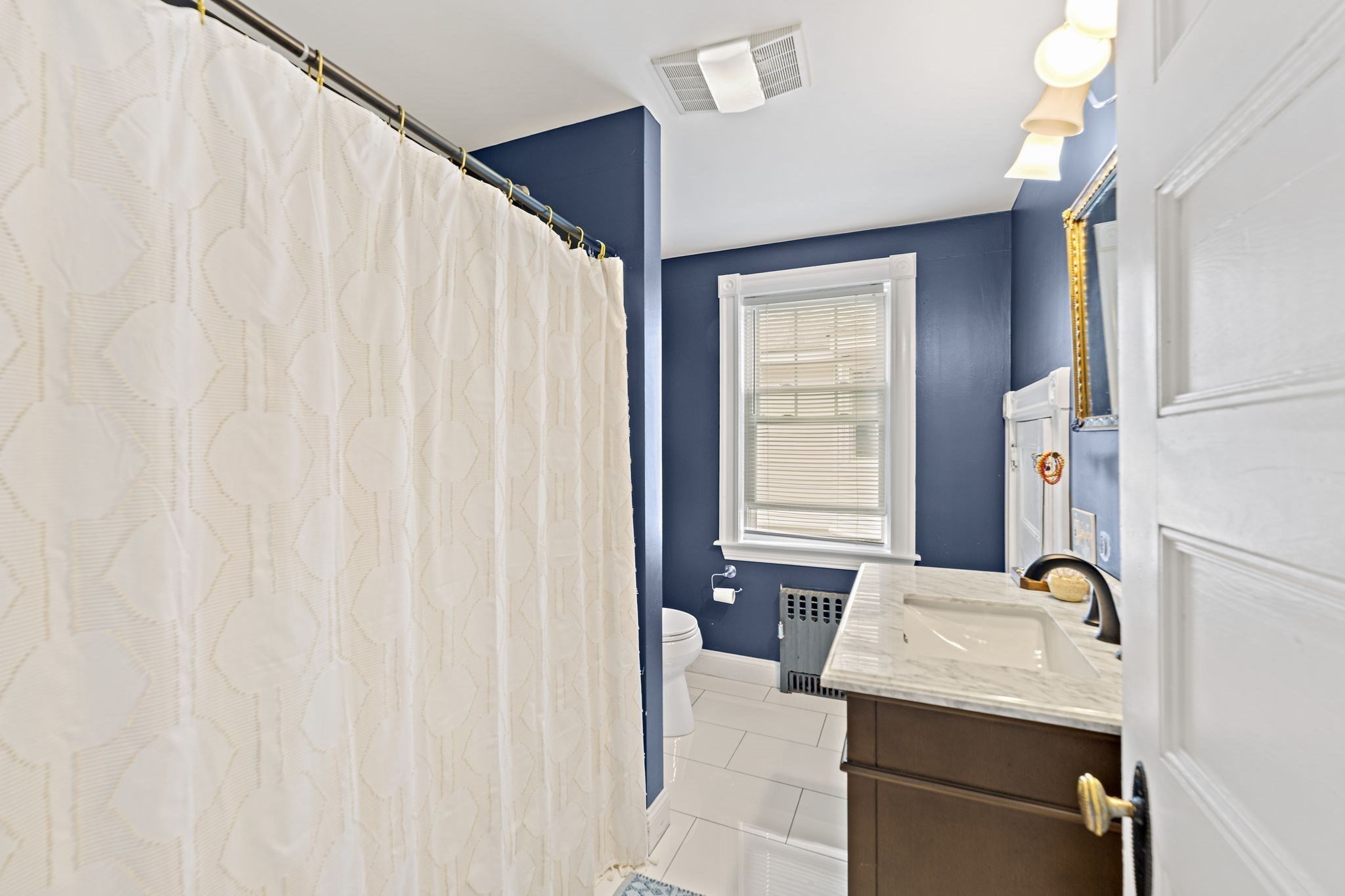 Malden, Massachusetts, 02148, United States, 3 Bedrooms Bedrooms, ,Residential,For Sale,1980129