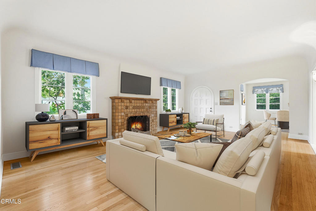 Pasadena, California, 91104, United States, 3 Bedrooms Bedrooms, ,1 BathroomBathrooms,Residential,For Sale,1993428