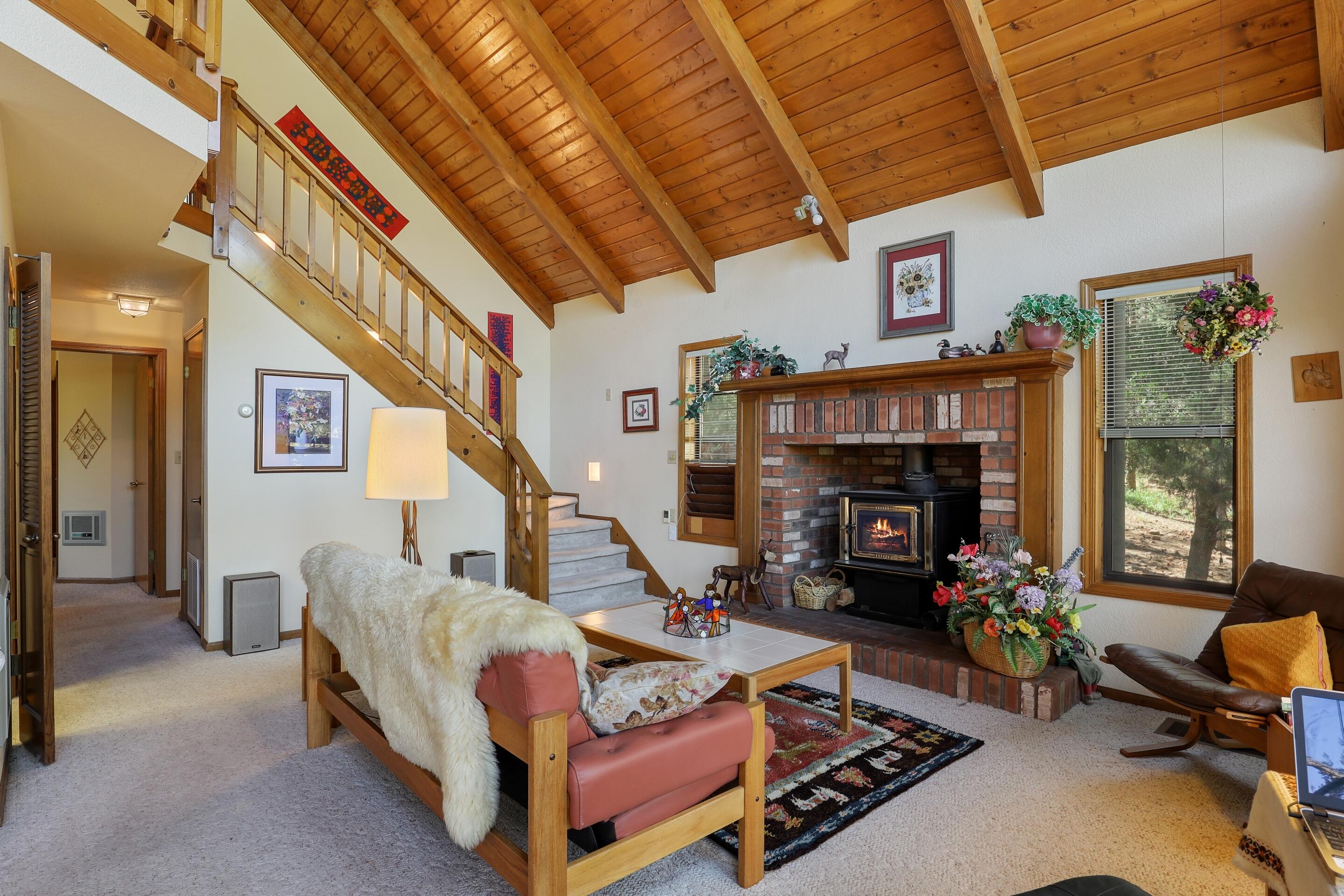 Pine, Arizona, 85544, United States, 3 Bedrooms Bedrooms, ,1 BathroomBathrooms,Residential,For Sale,1874773