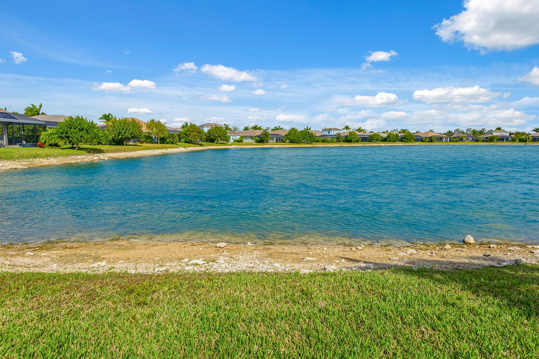  NAPLES RESERVE - SUTTON CAY - 物件實景