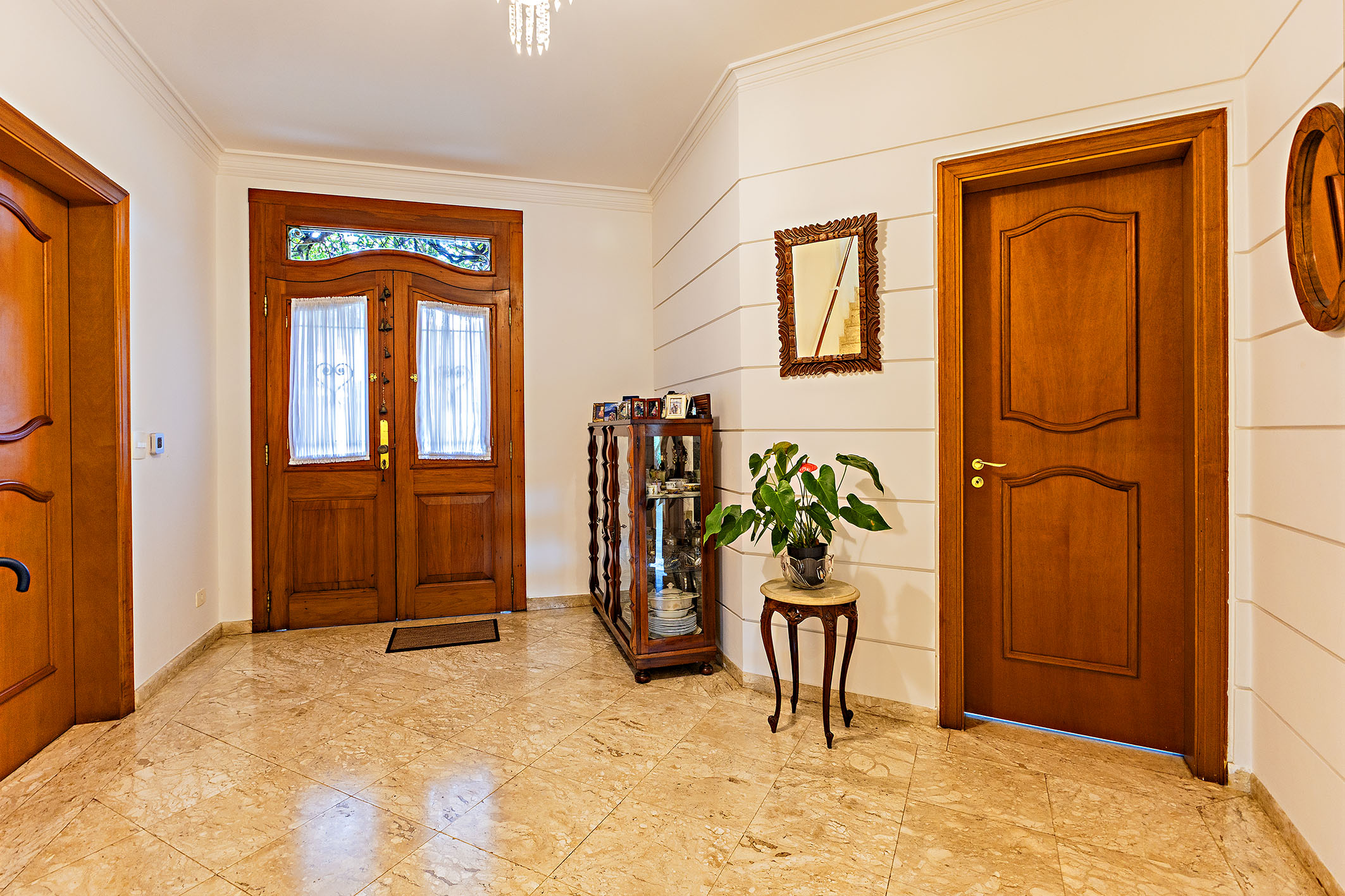  Exclusive residence in a distinctive gated community with five suites - 物件實景
