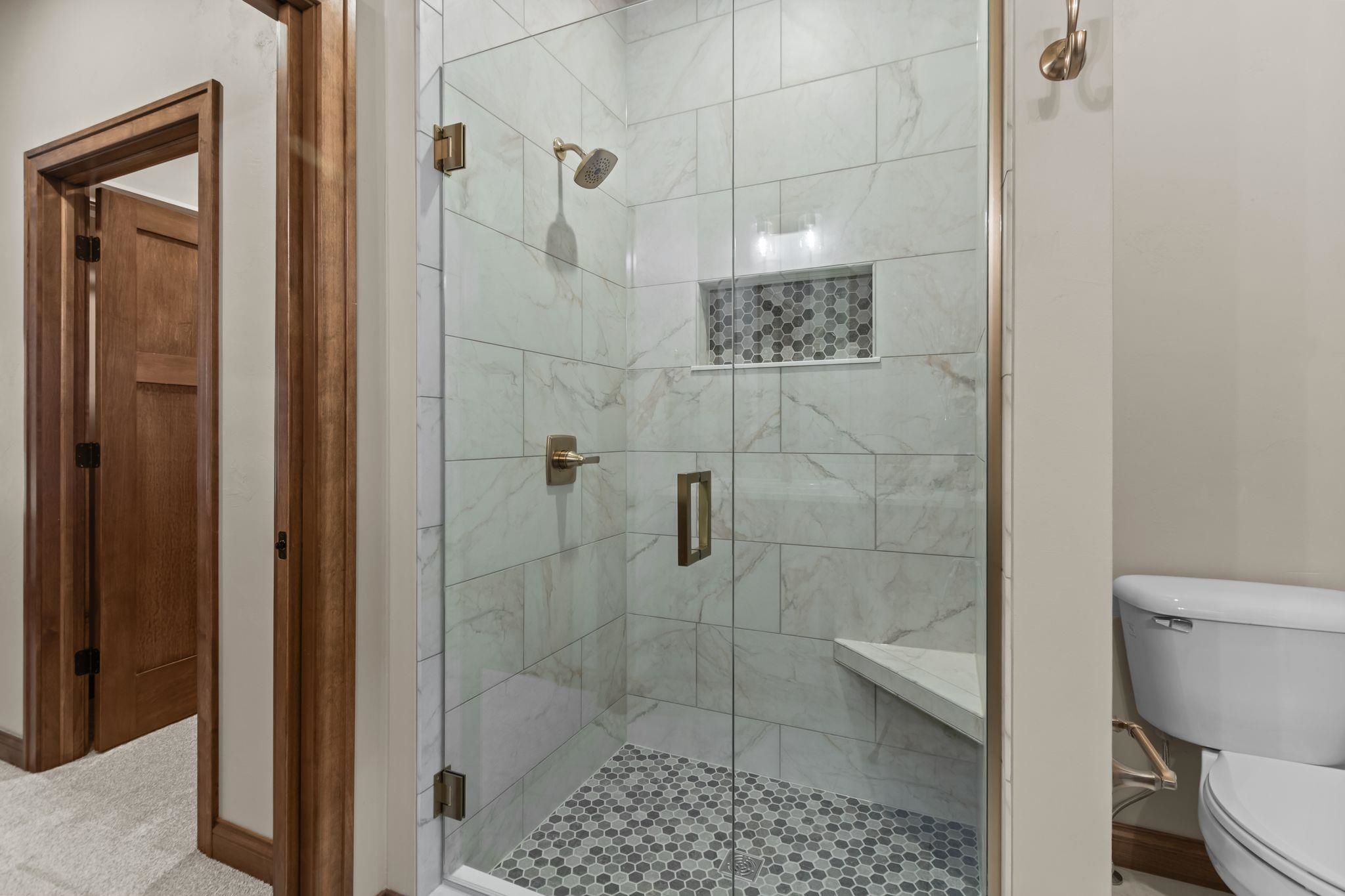 Neenah, Wisconsin, 54956, United States, 2 Bedrooms Bedrooms, ,2 BathroomsBathrooms,Residential,For Sale,2029960
