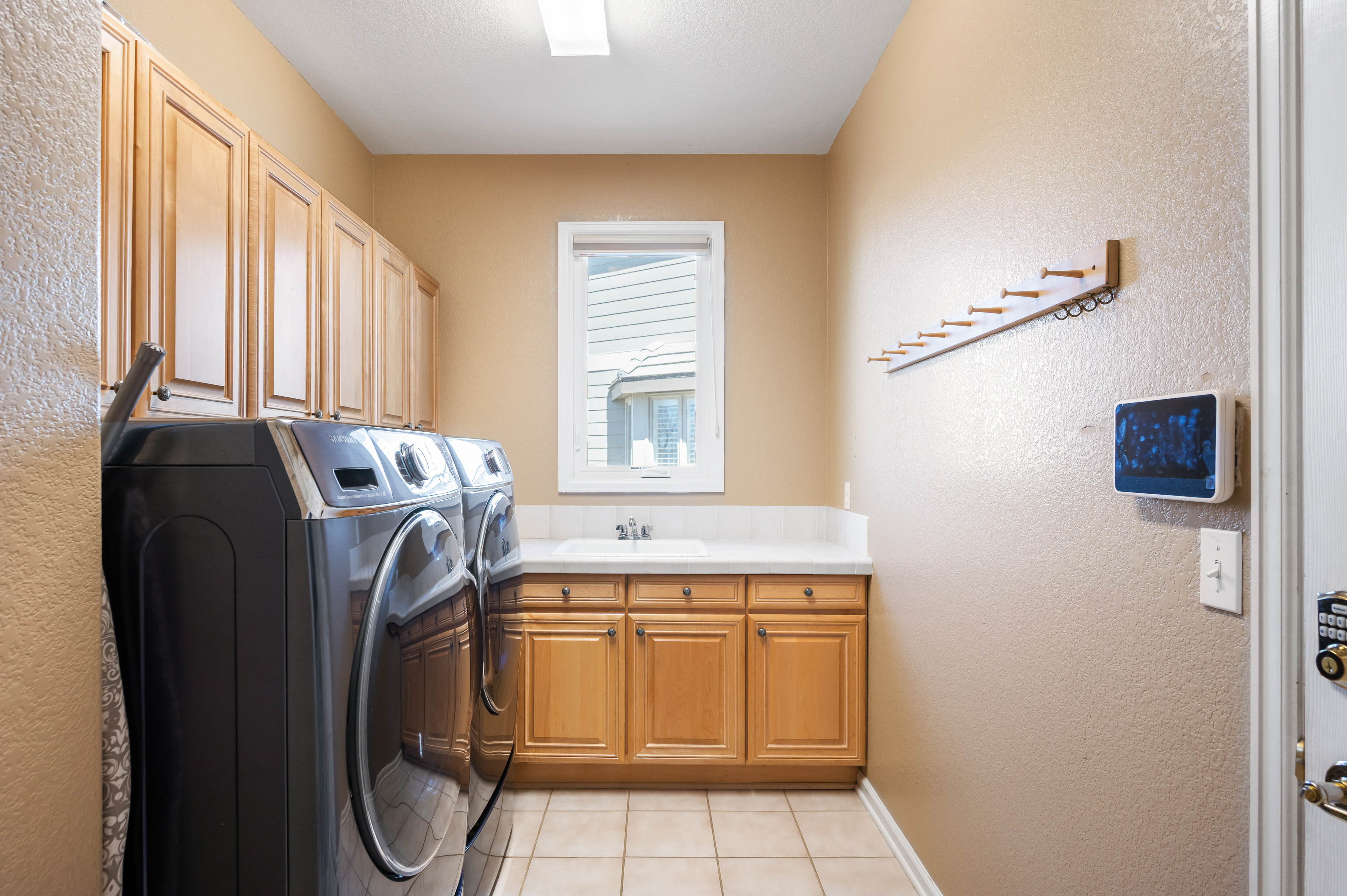  Luxury And Elegance Greet You At Every Turn In This Beautiful Home - 物件實景