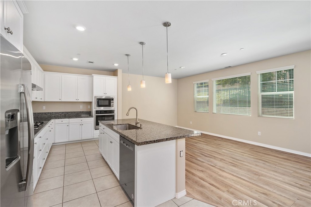 Valencia, California, 91354, United States, 4 Bedrooms Bedrooms, ,3 BathroomsBathrooms,Residential,For Sale,2001719