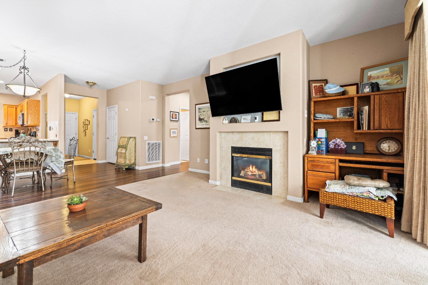 Rocklin, California, 95765, United States, 2 Bedrooms Bedrooms, ,2 BathroomsBathrooms,Residential,For Sale,1907084